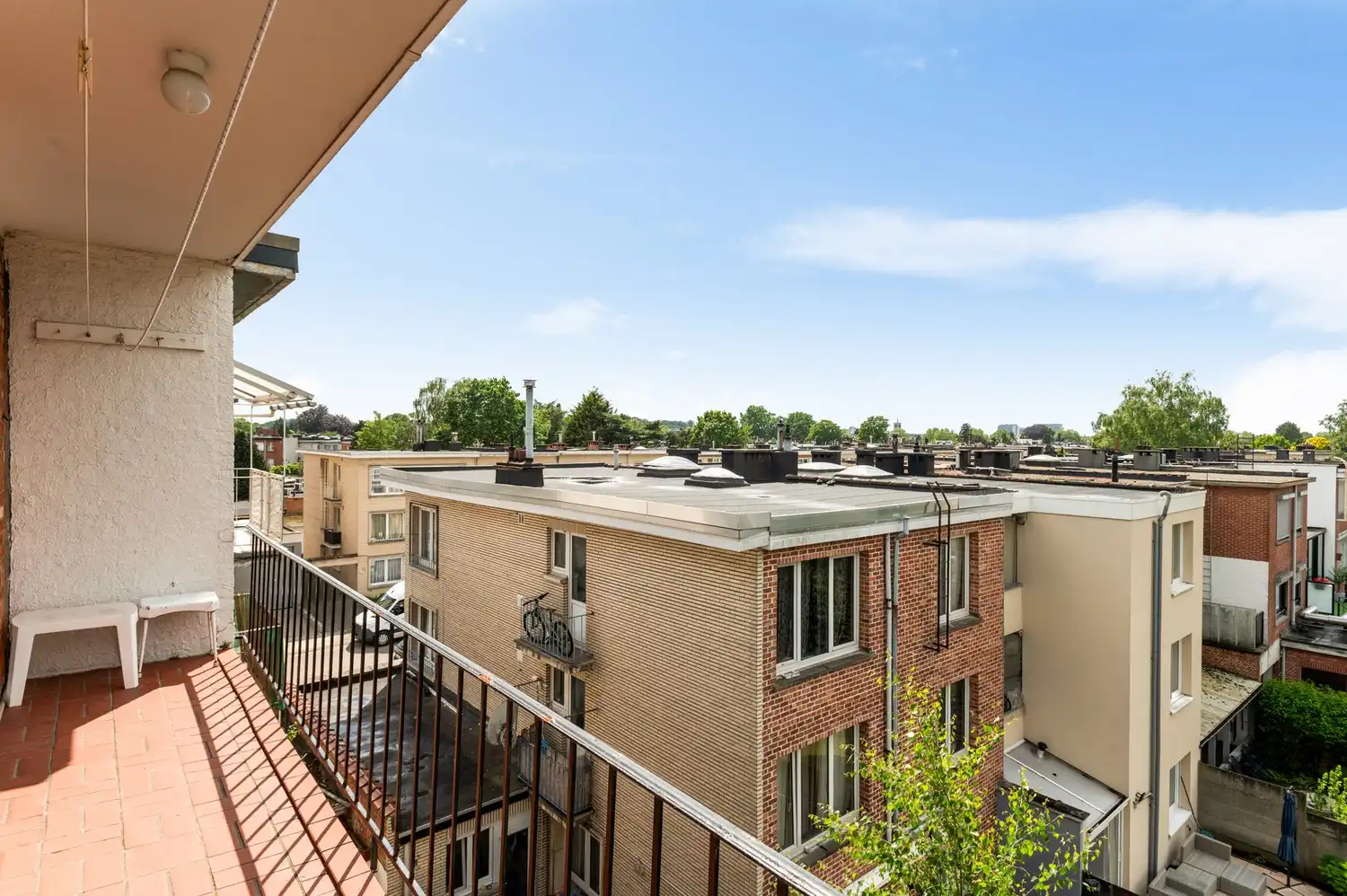 Charmant, doch op te frissen appartement met 2 slaapkamers en terras op centrale locatie in Deurne! foto 12