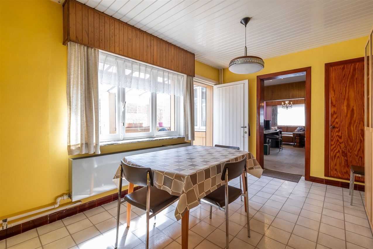 robuuste te renoveren woning op 11a10ca foto 13