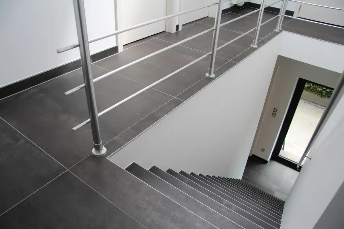 Moderne en ruime woning met 3 slk, terras en tuin  foto 13