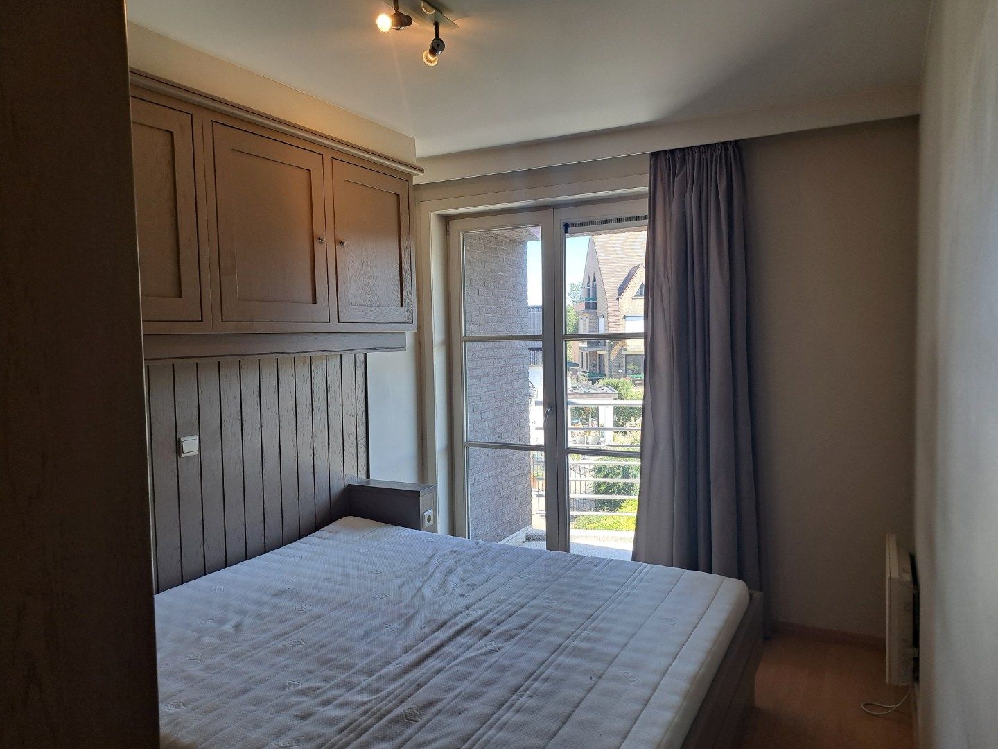 RUIM VERZORGD  HOEKAPPARTEMENT IN VILLA RESIDENTIE OP WANDELAFSTAND VAN HET STRAND  foto 9