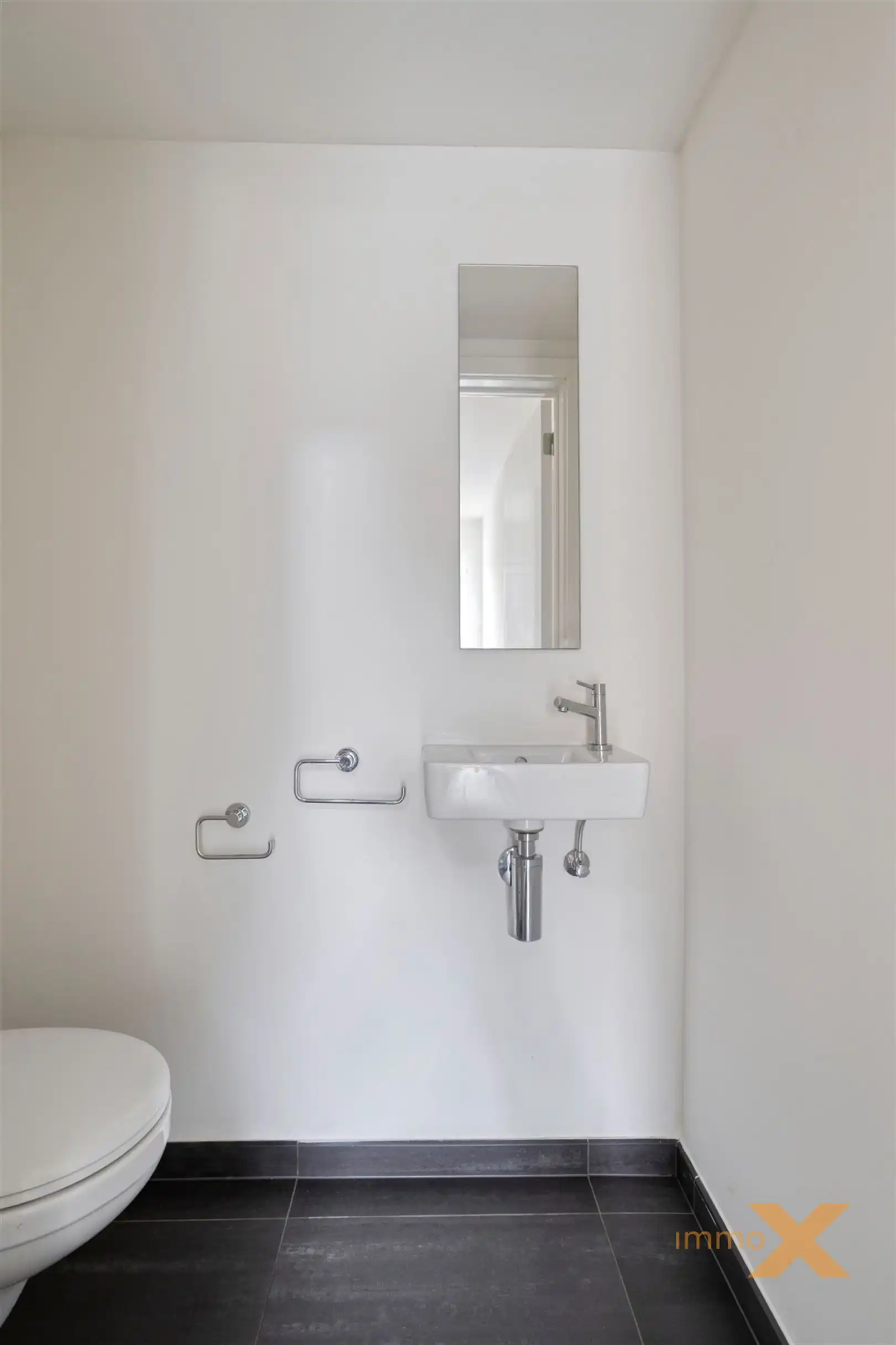 RECENTE INSTAPKLARE LICHTRIJKE RUIME WONING foto 13