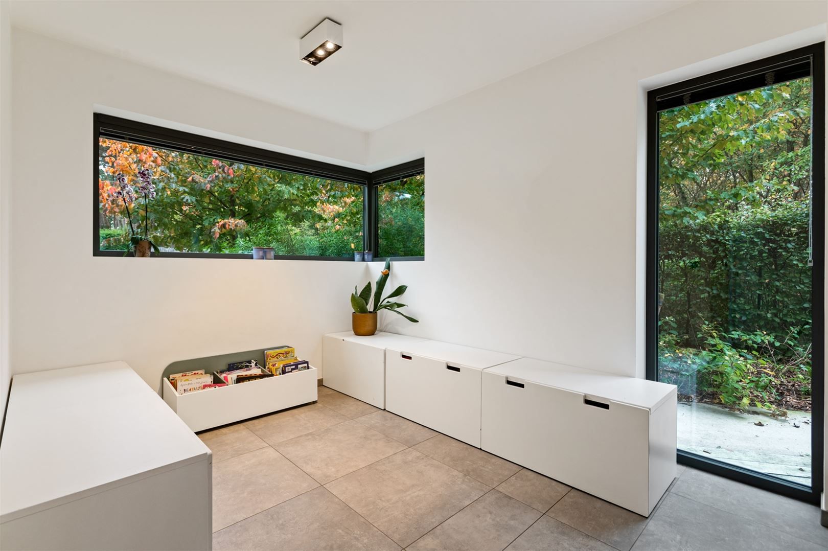 Recente ééngezinswoning op ca. 591m2 met 4 slaapkamers foto 9