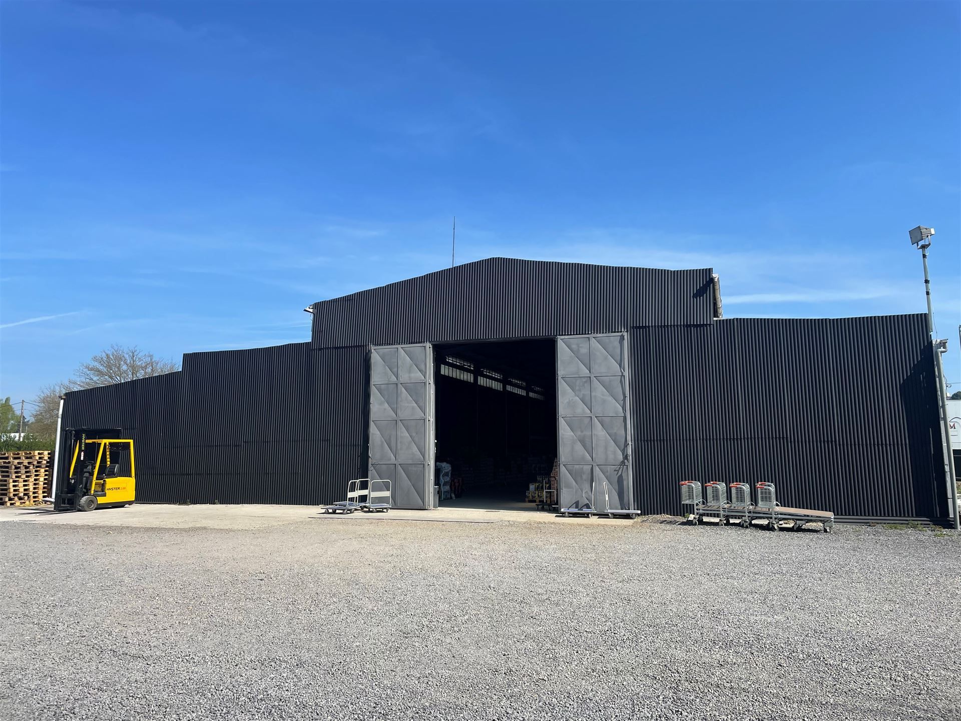 bedrijfsgebouw foto 9