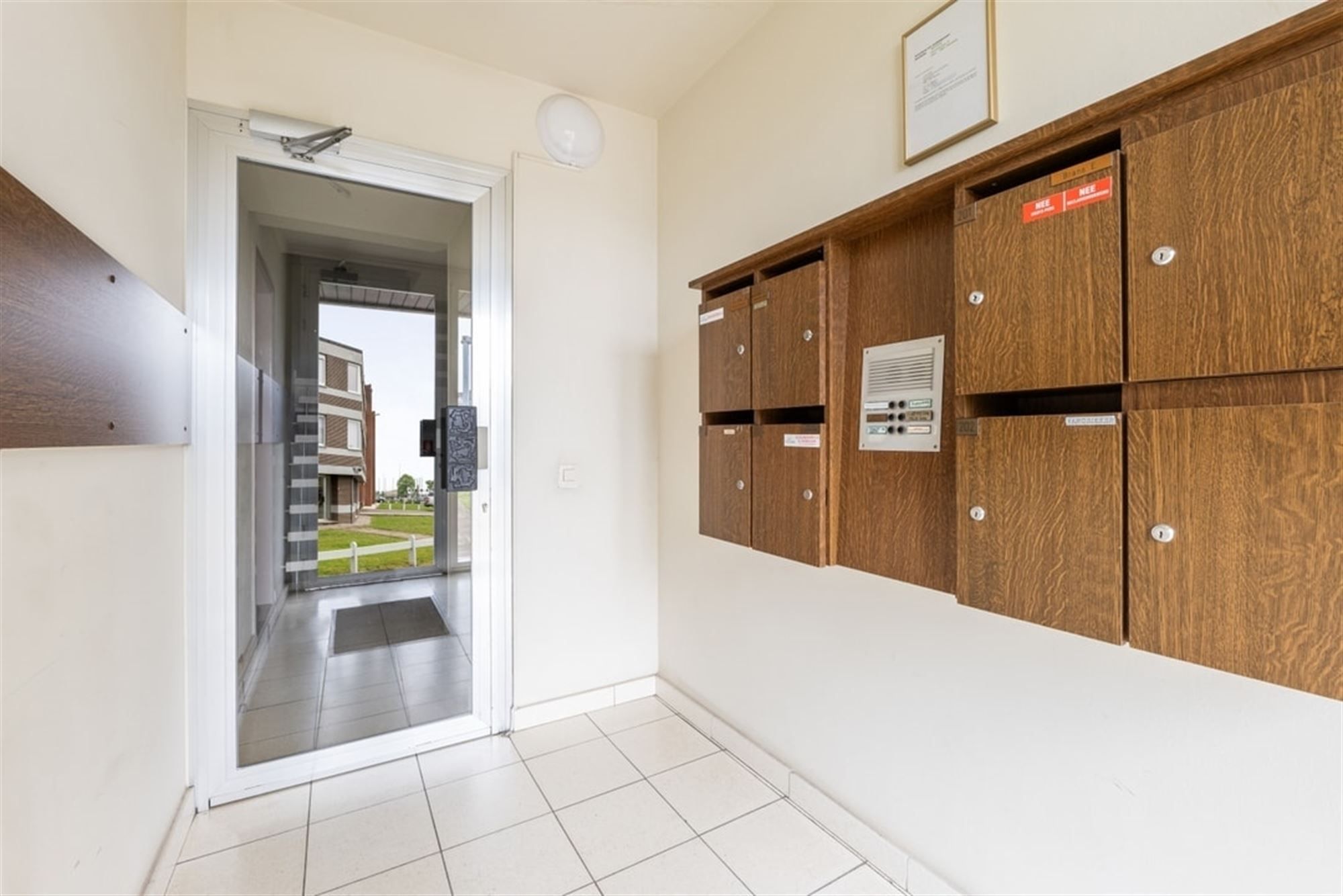KNAP APPARTEMENT MET 2 SLKS EN PARKEERPLAATS VLAKBIJ HET CENTRUM VAN SINT-TRUIDEN  foto 29