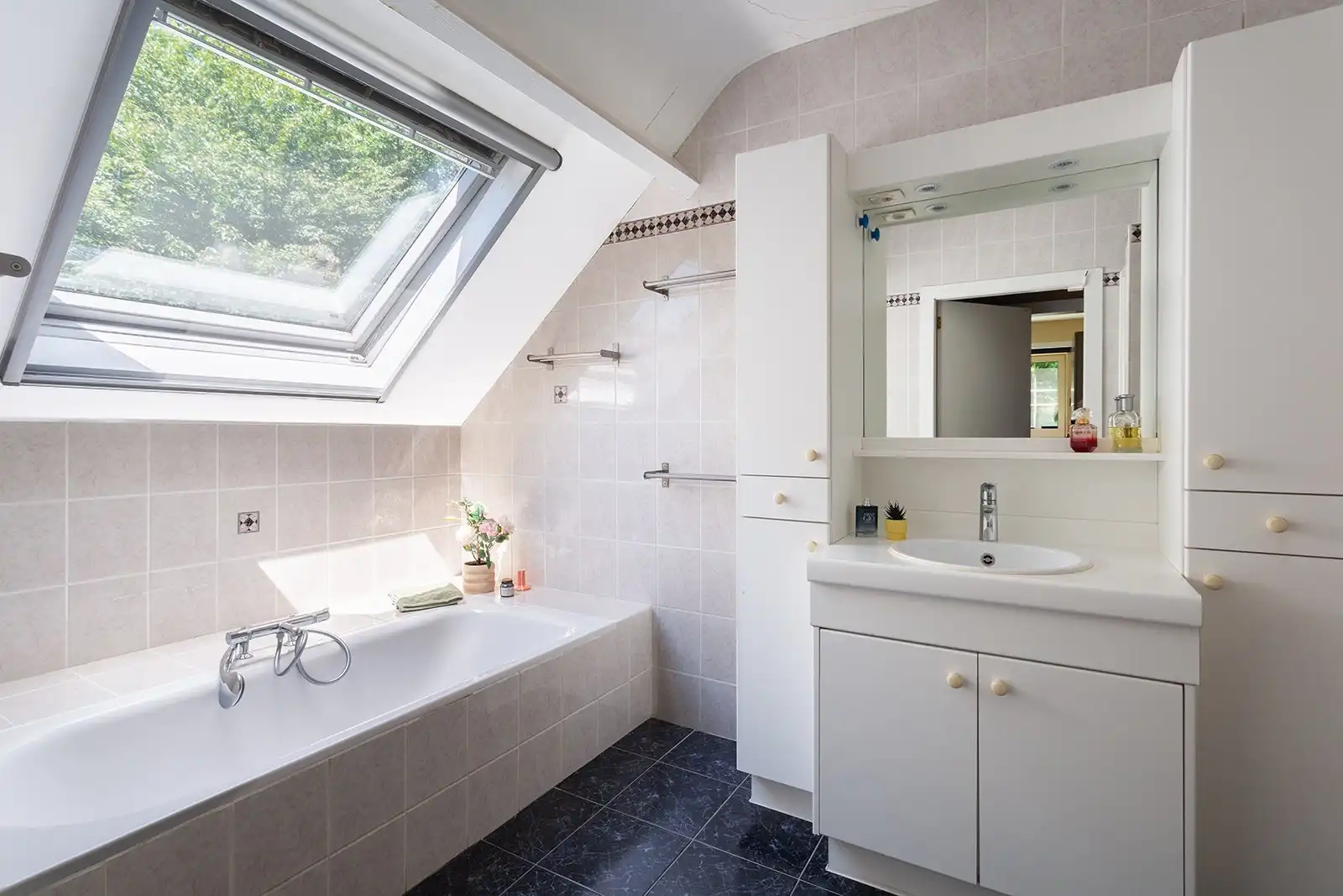Villa met tuin op toplocatie in Schoten foto 23