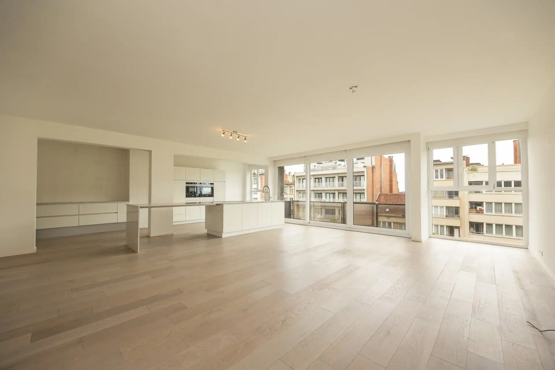 Luxeappartement 164 m2 in 2018 met 3 slpk. & 3 badk. foto {{pictureIndex}}