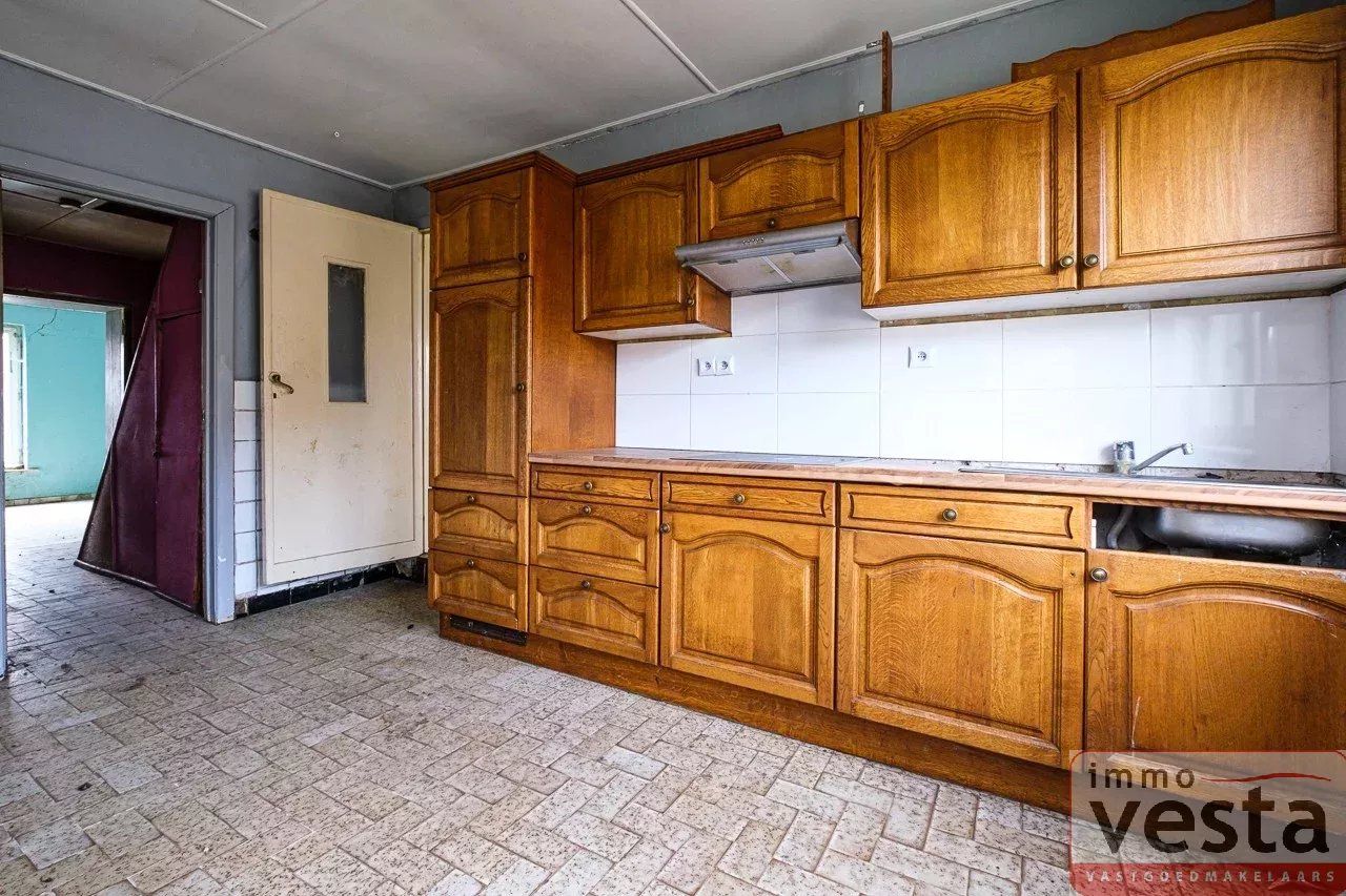 Te renoveren woning foto 6