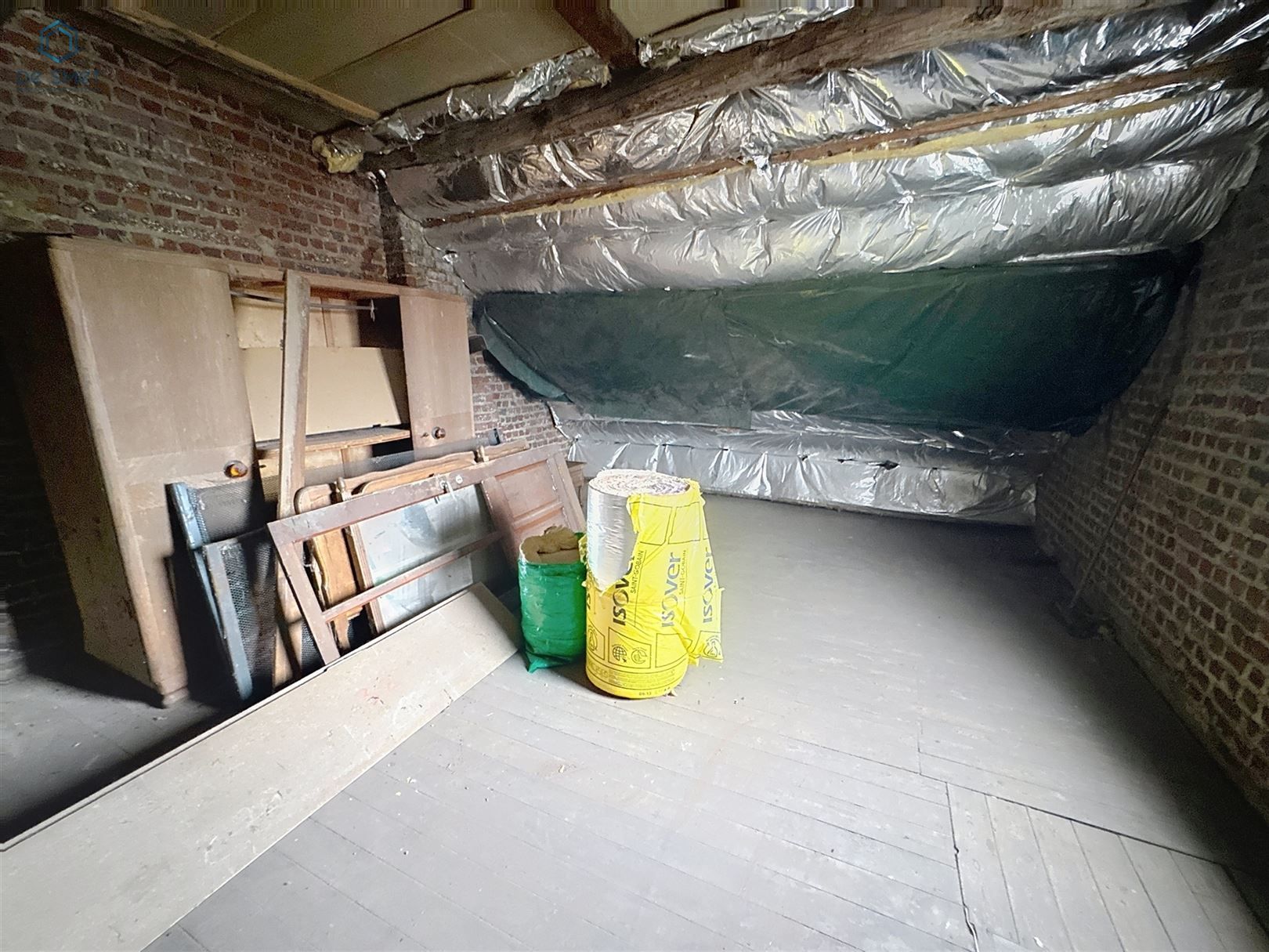 Rustige woning met handelsruimte/loods, 2 slaapkamers en dubbele garage in Beert foto 11