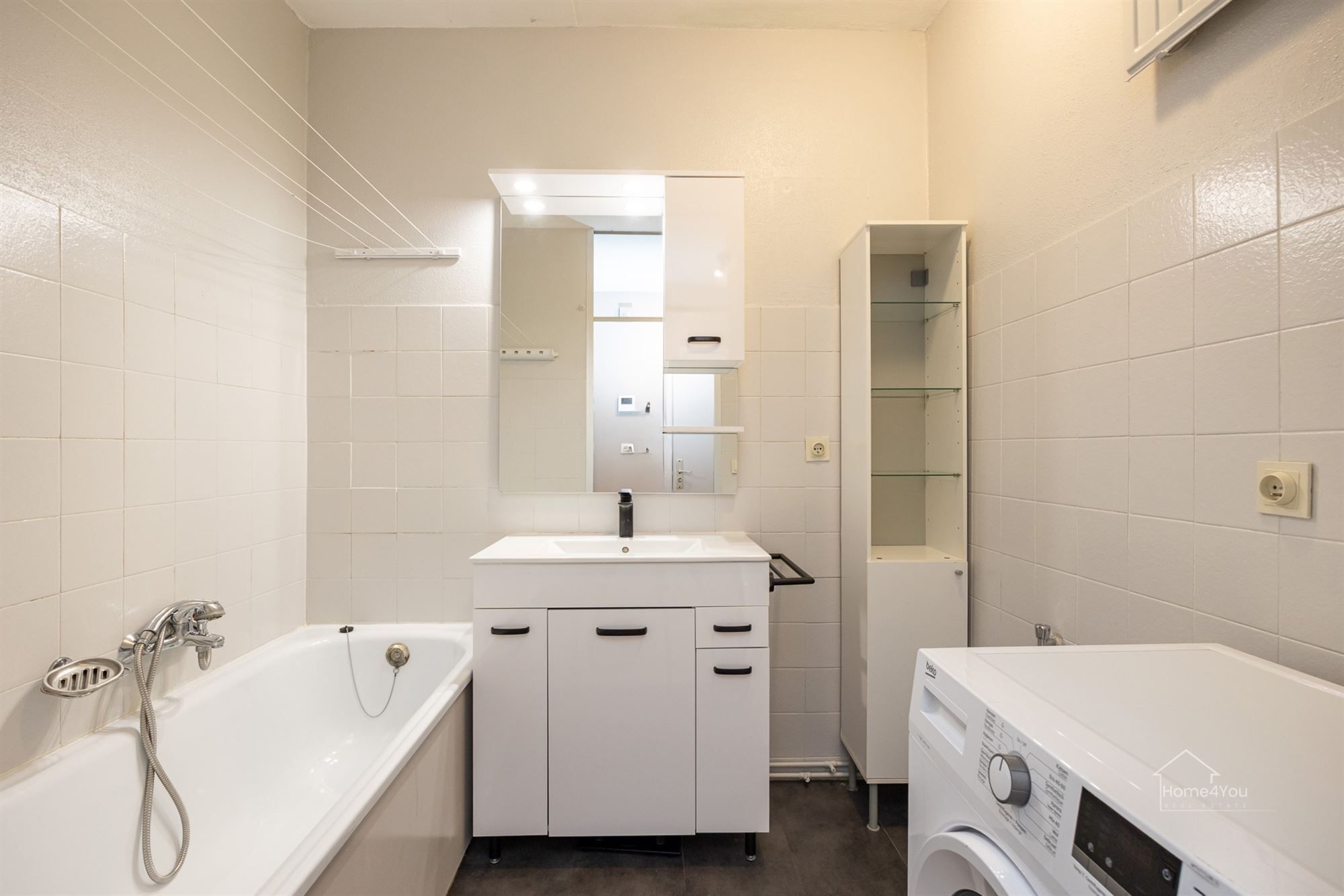 2-slaapkamer appartement met terras foto 5