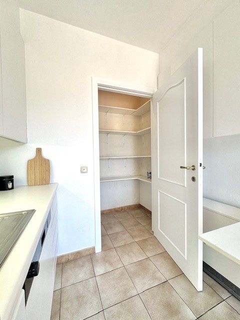 INSTAPKLARE WONING MET 3 SLPKS, TUIN & DUBBELE GARAGE foto 31
