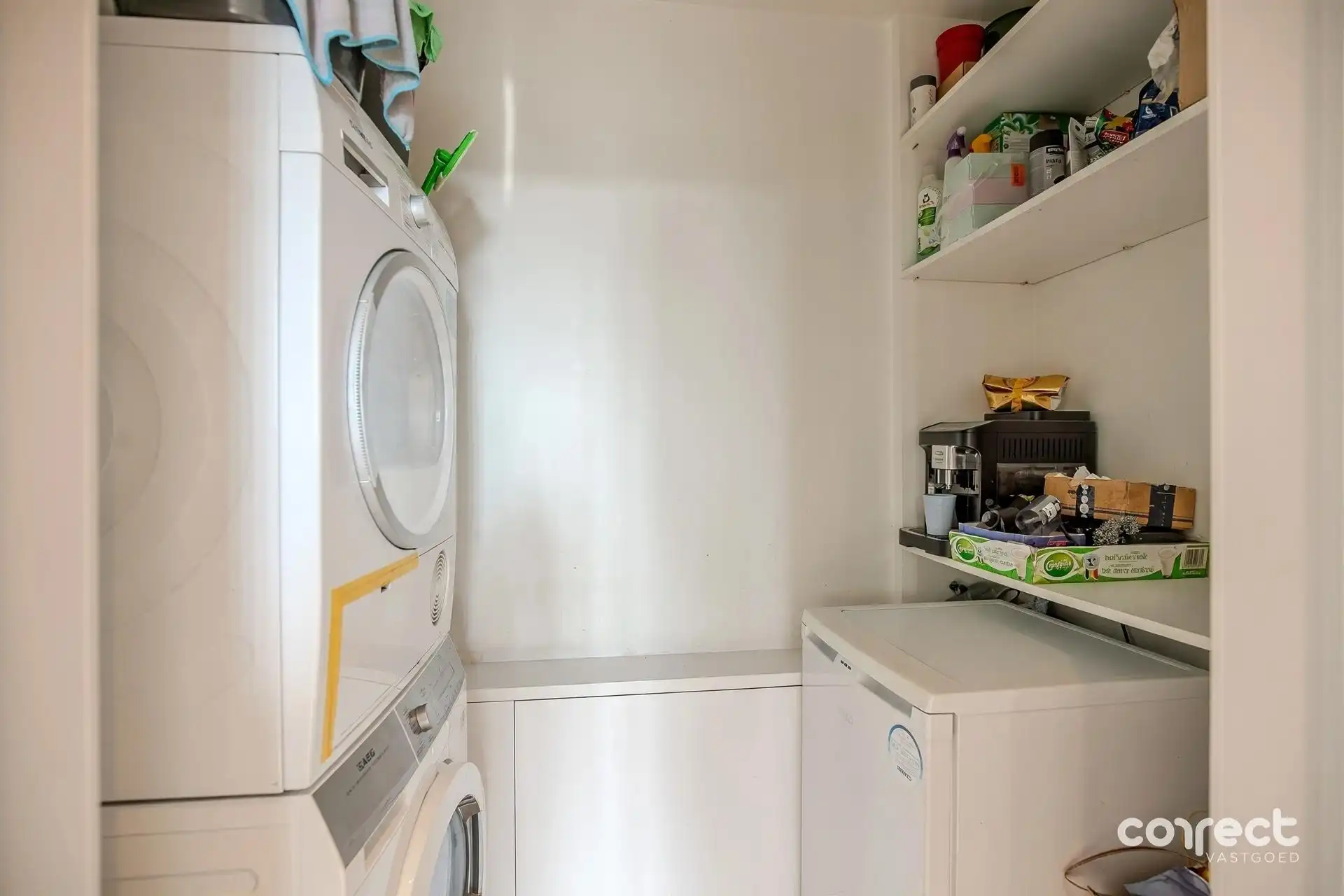 Recent appartement met2 slaapkamers te Sint-Pieters Brugge. foto 9