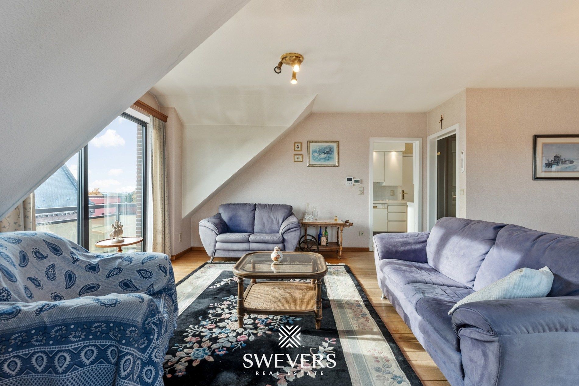 Ruim appartement met 3 slpk en veel lichtinval in Borgloon foto 7