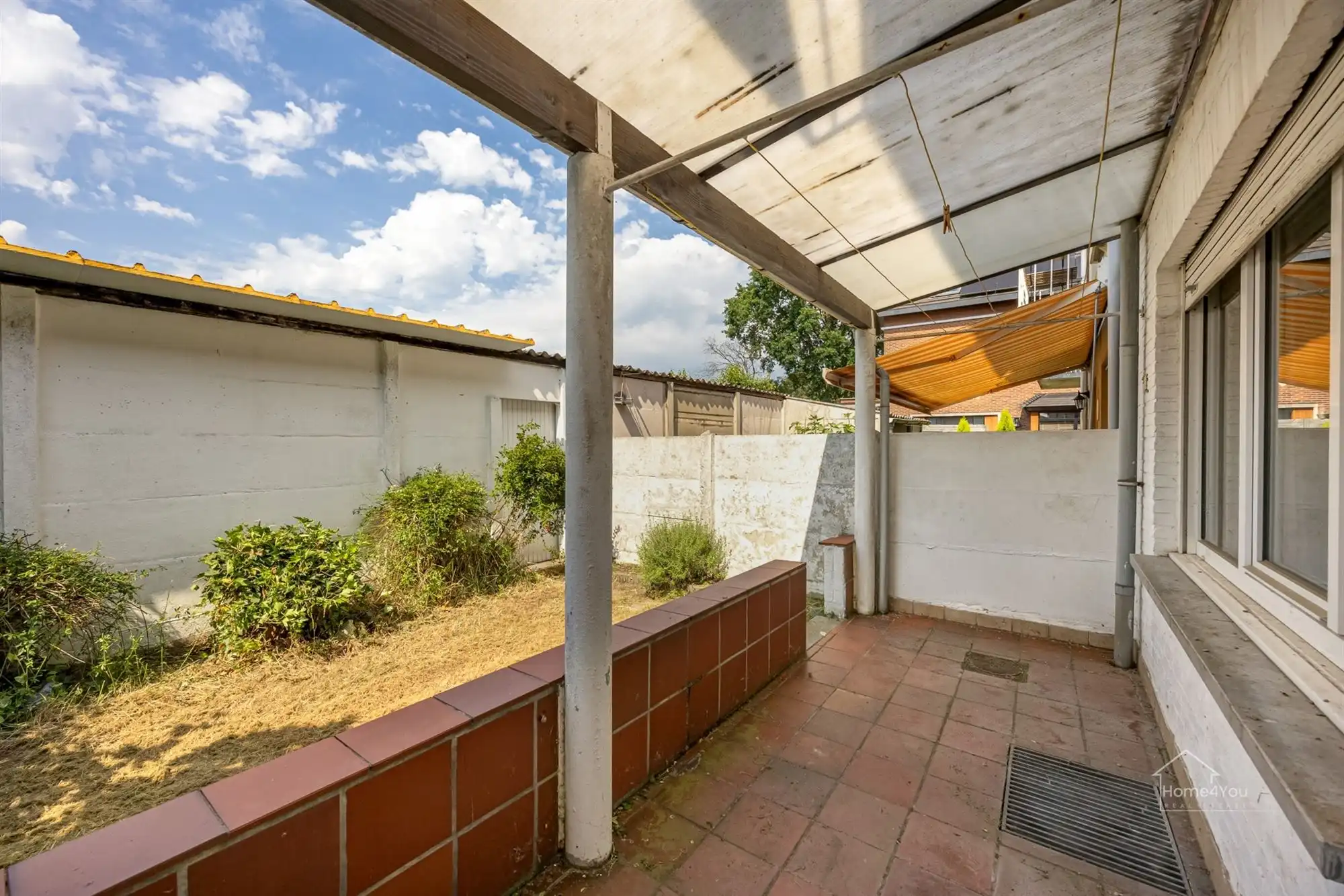 Op te frissen appartement met 1slpk, tuin en een garagebox te Schoten! foto 10