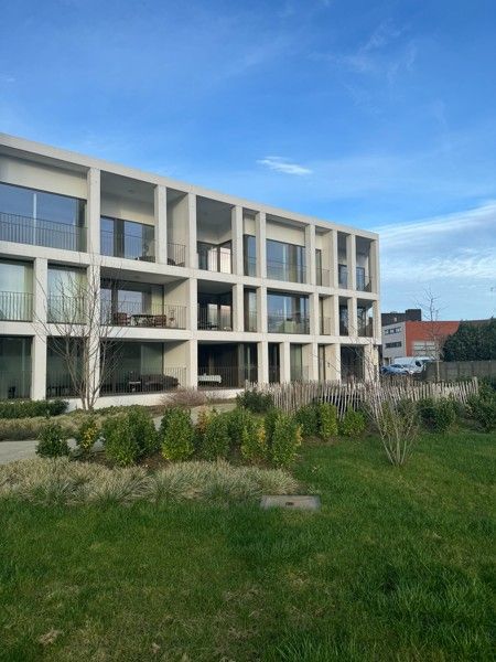 Penthouse met 2 slaapkamers  en een mooi terras. foto 45