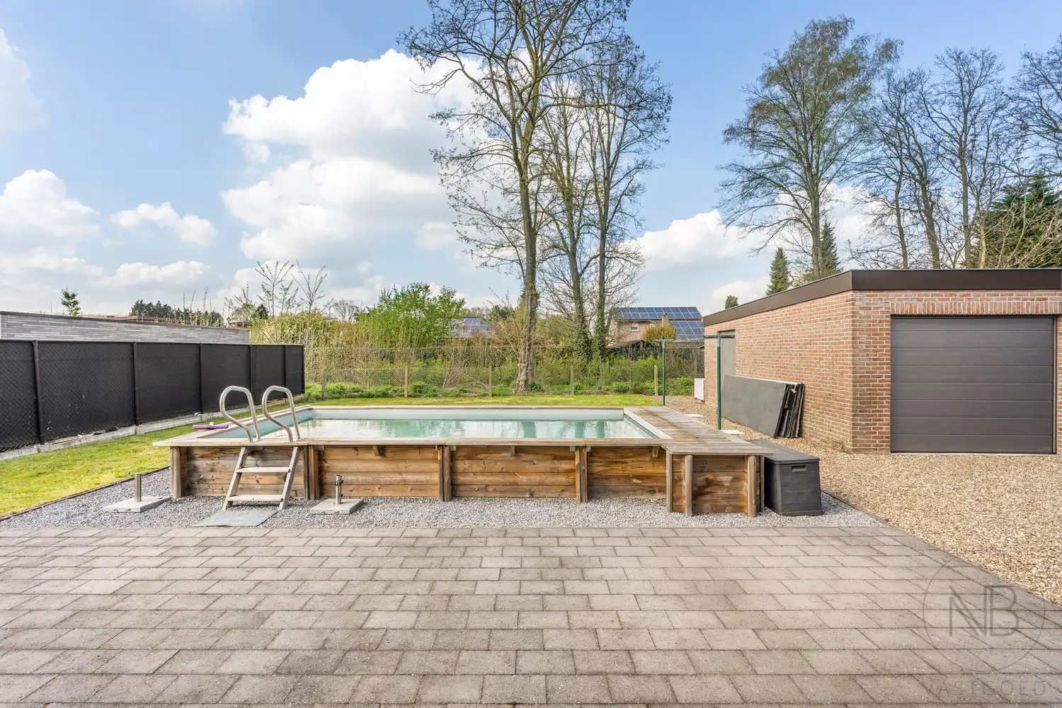 Architectenwoning met ruimte, licht en absolute rust! foto 34