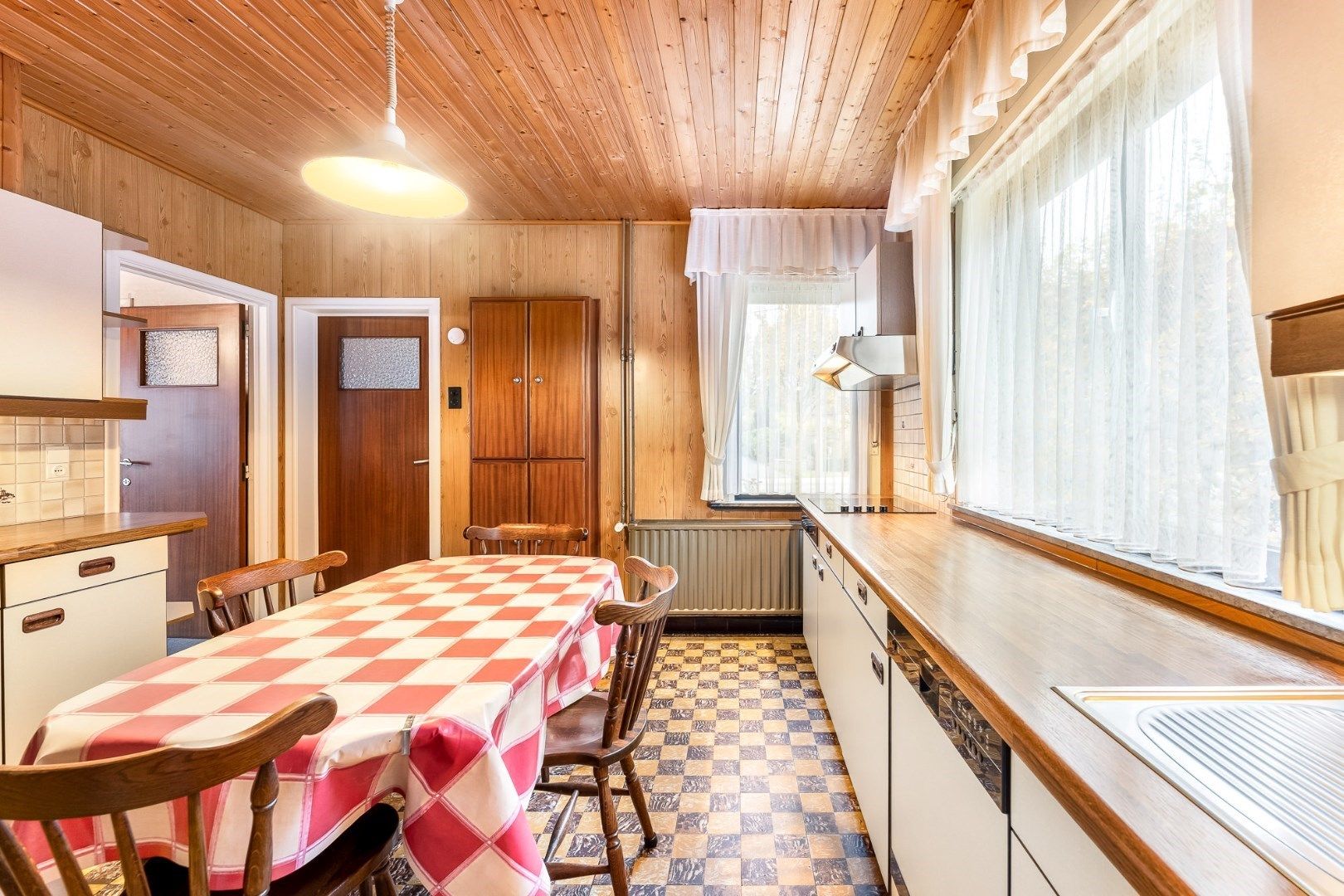 Karaktervolle woning op 14a met achterliggend agrarisch gebied in het hart van Lummen foto 13