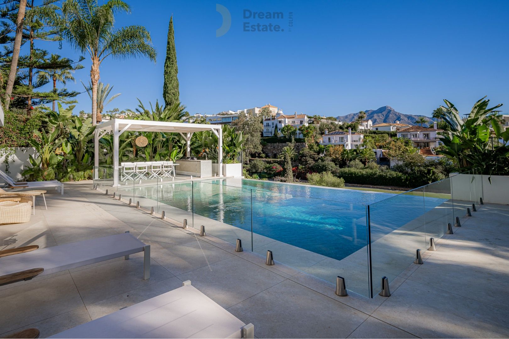 Spectaculaire villa in een exclusieve wijk te Benahavis. foto 4