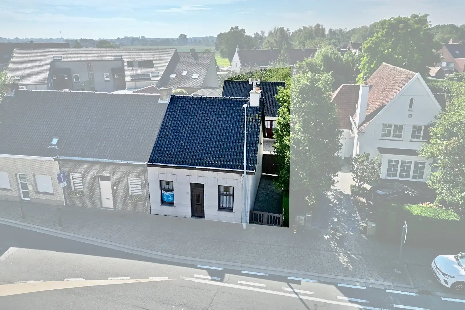 Hoofdfoto van de publicatie: Lichtervelde – HOB met 6 slpks, garage en bijgebouw op 564 m²