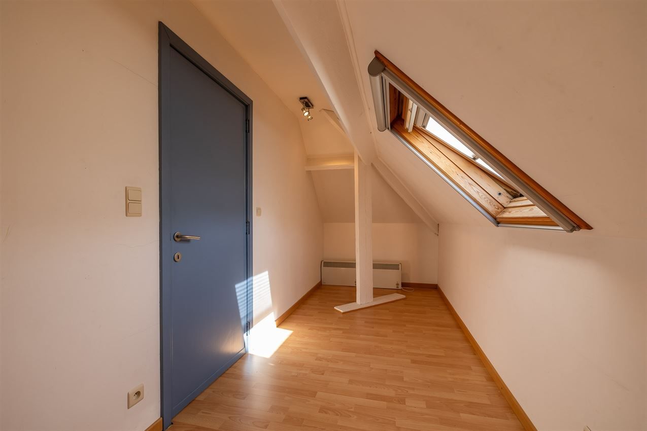 Charmante opgefriste woning op geliefde ligging met 3slk. foto 27