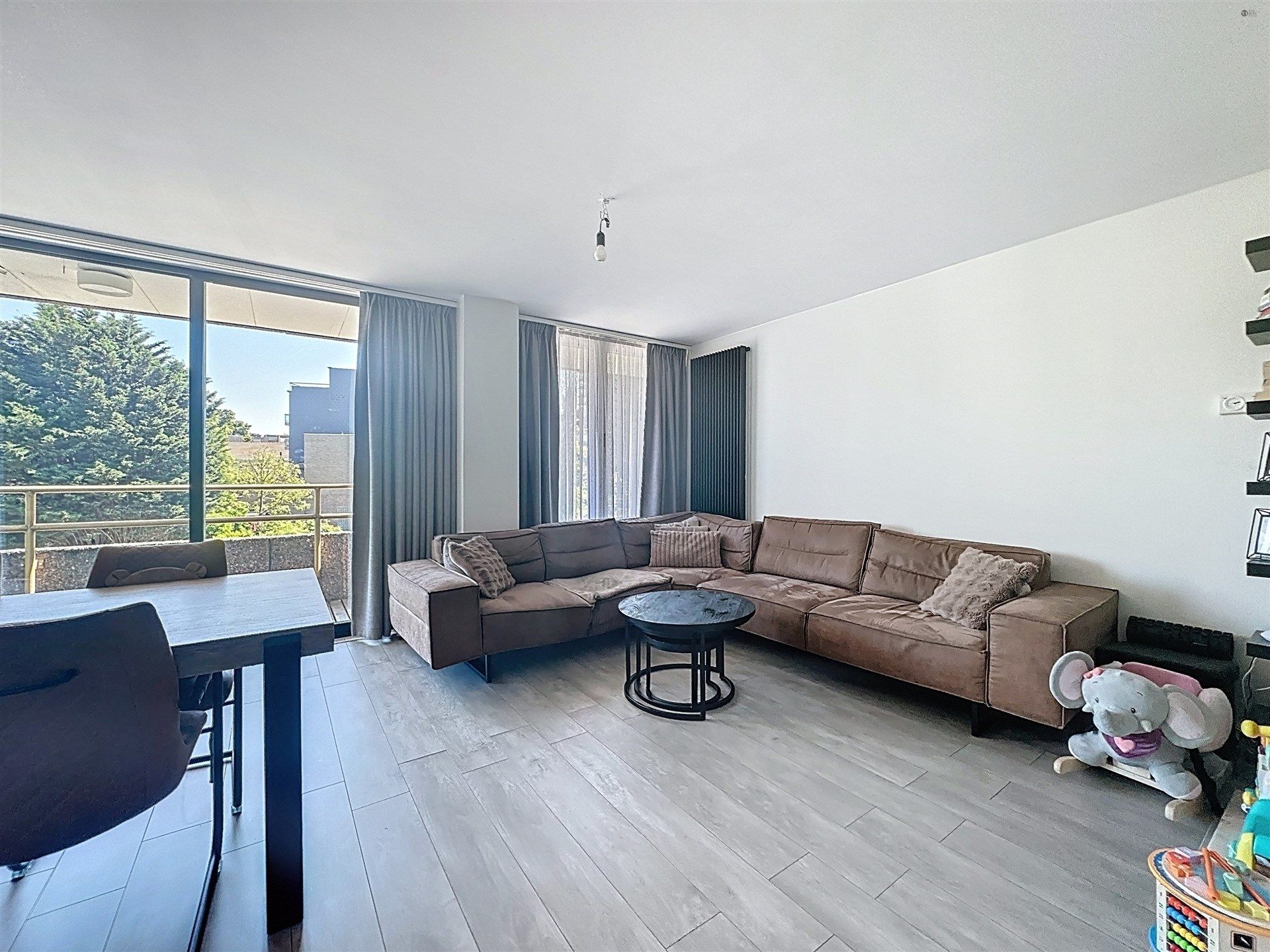Recent appartement met 2 slaapkamers, 2 terrassen en een grote gemeenschappelijke tuin op toplocatie! foto 21