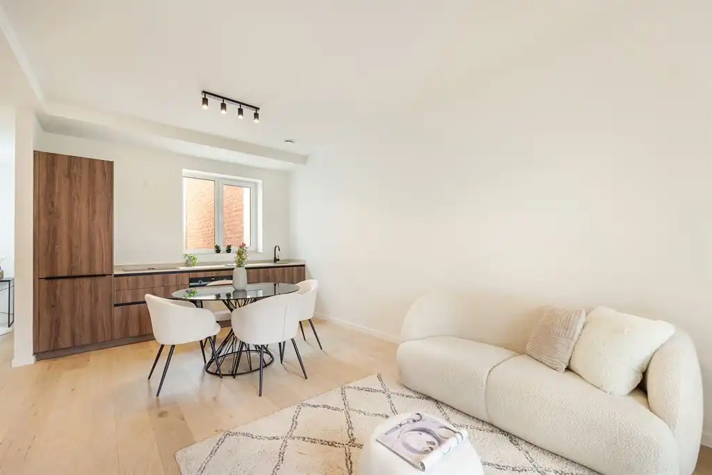 Stijlvol gerenoveerd appartement foto 6