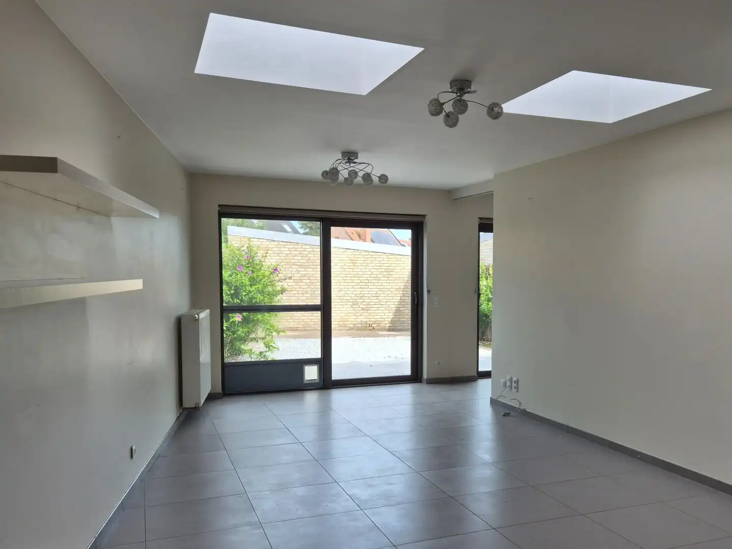 Centraal gelegen appartement op het geljikvloers mét garage foto 2