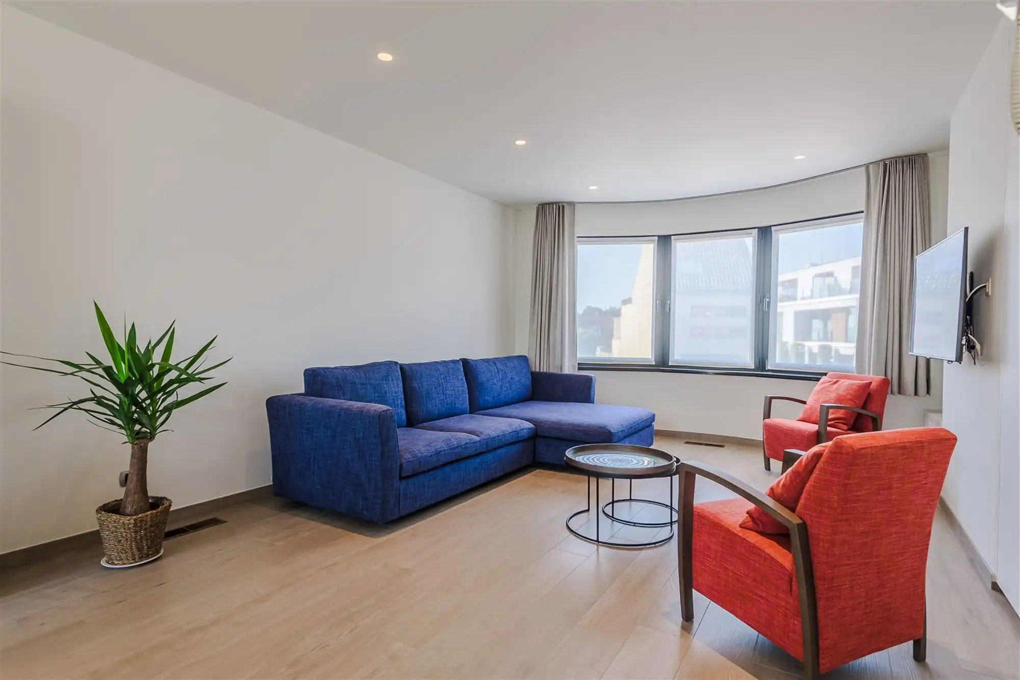 Stijlvolle bel-etagewoning met zonnige tuin foto 12
