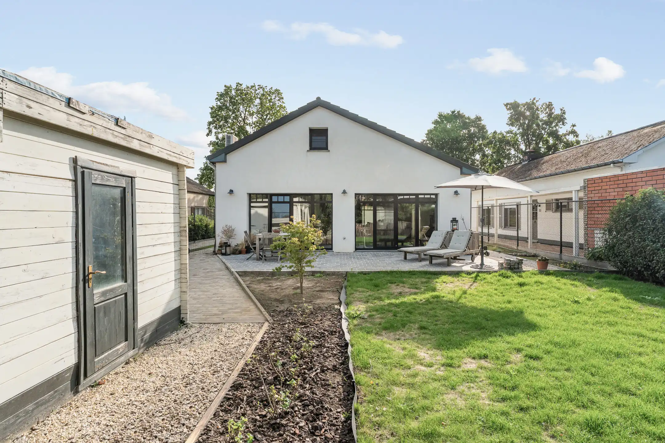 Instapklare villa met 2 badk. afgesloten tuin in Weelde  foto 38