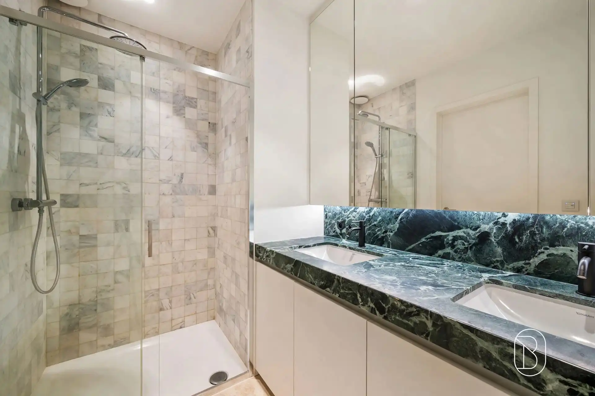 Subliem afwerkt penthouse met zicht op de Leie foto 16