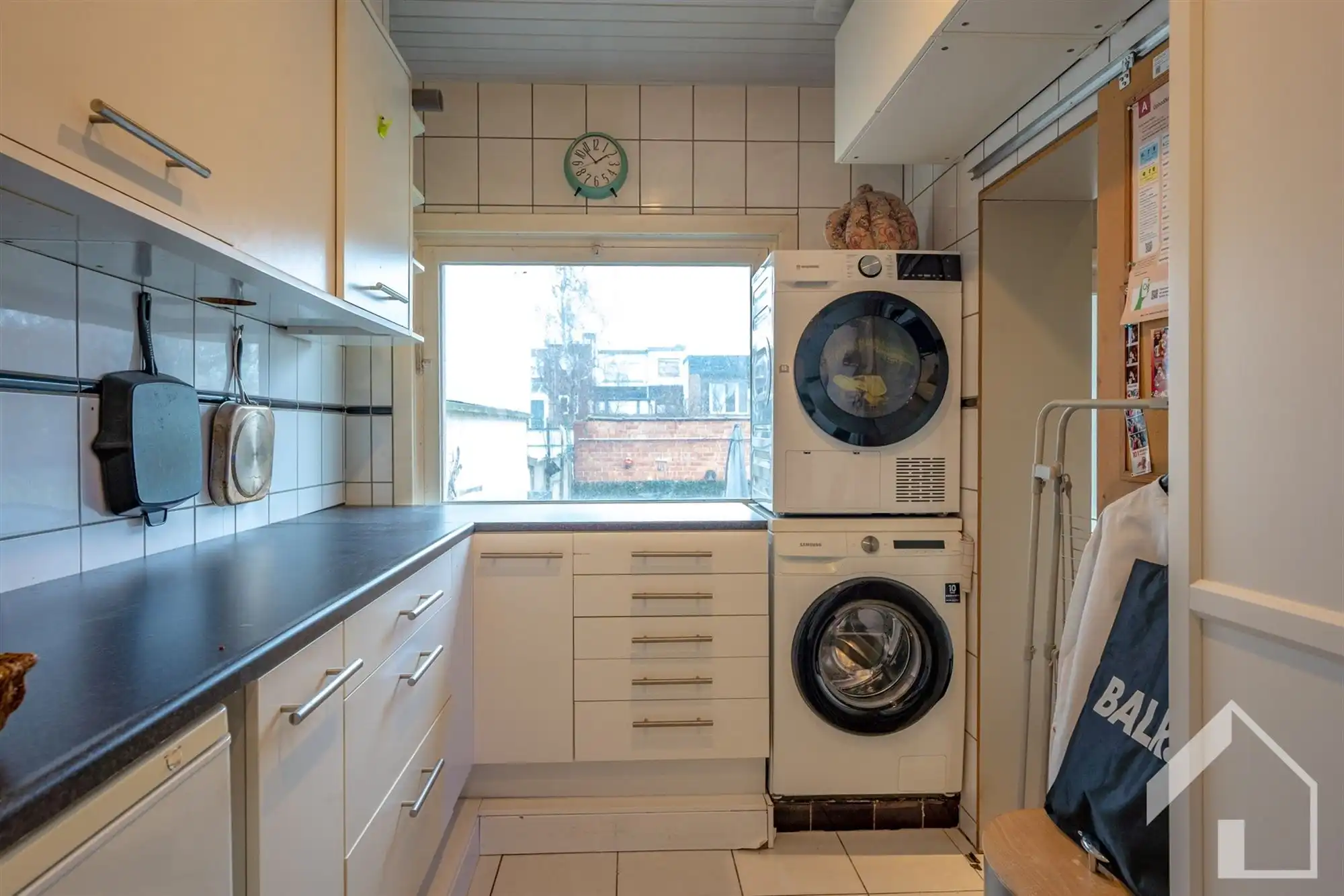 Instapklare gezinswoning met 3 slaapkamers, garage en tuin in rustige enkelrichtingsstraat te Deurne foto 11