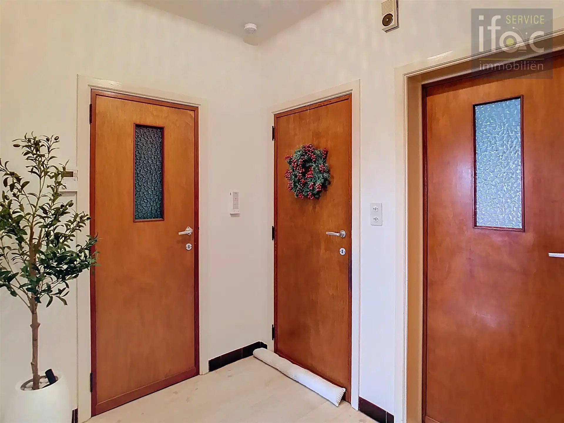 Mooi appartement met terras in een klein gebouw. foto 9