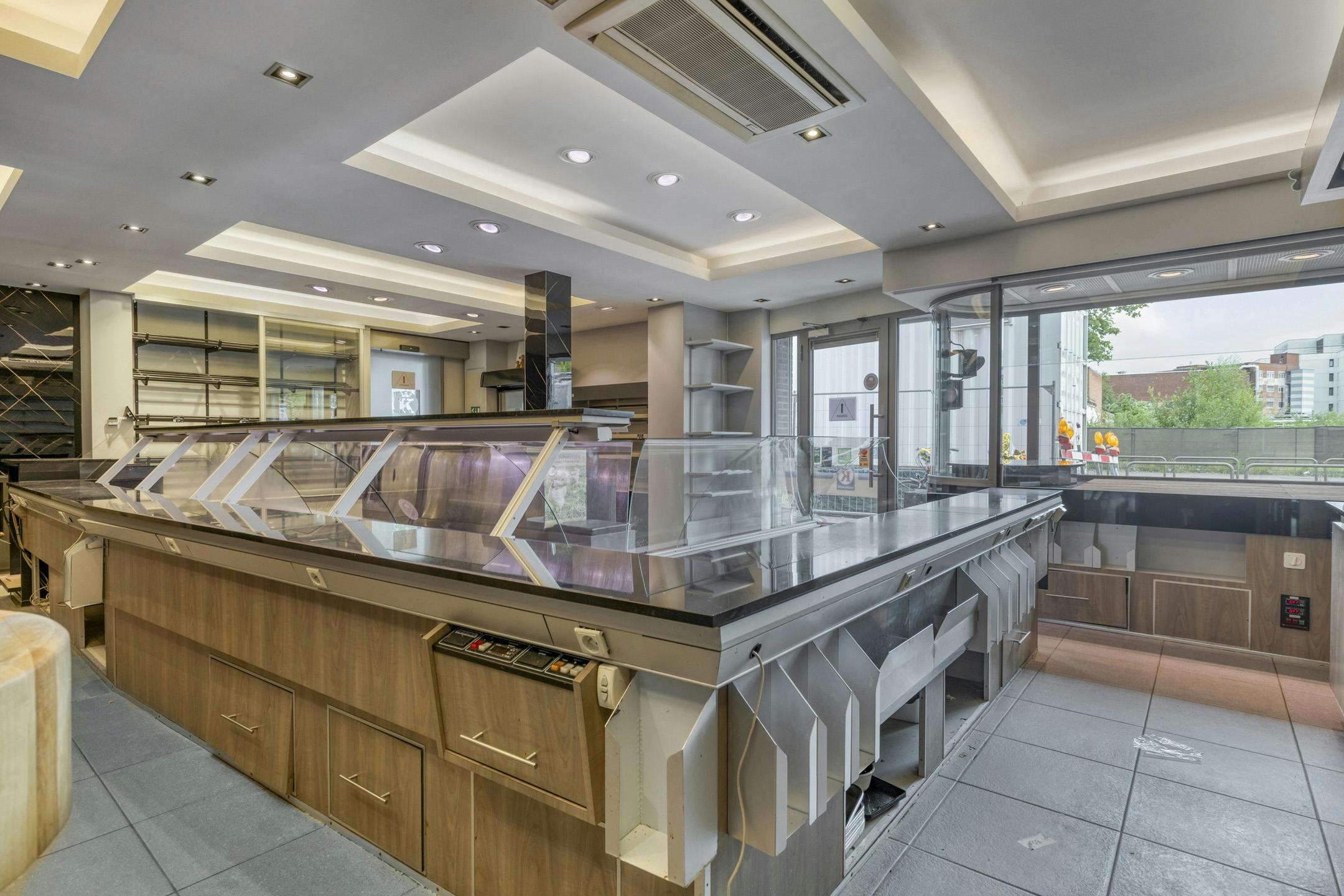 Handelspand van ca. 147 m² te koop in centrum Mortsel  foto 5
