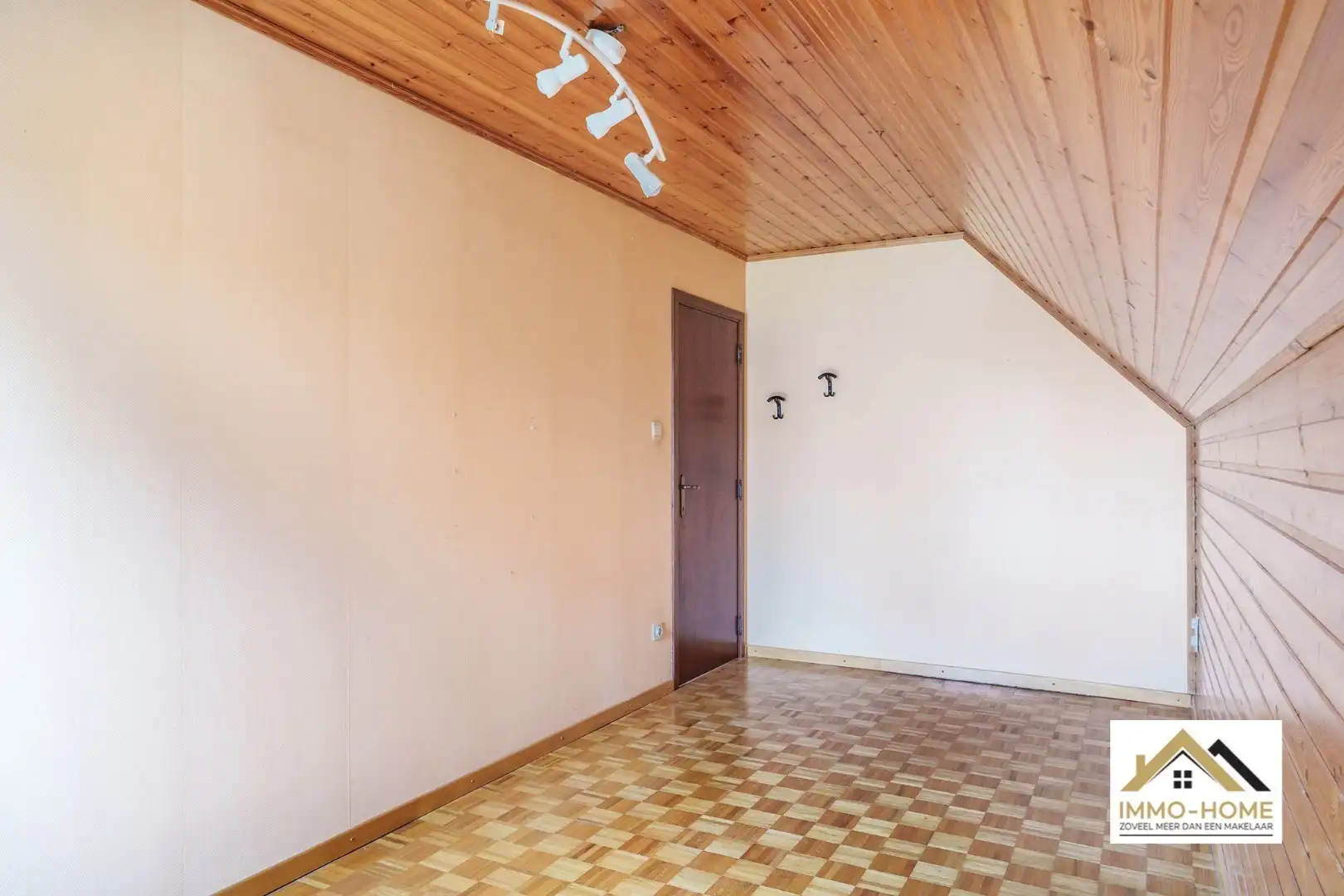 Vrijstaande woning in rustige woonwijk  foto 14