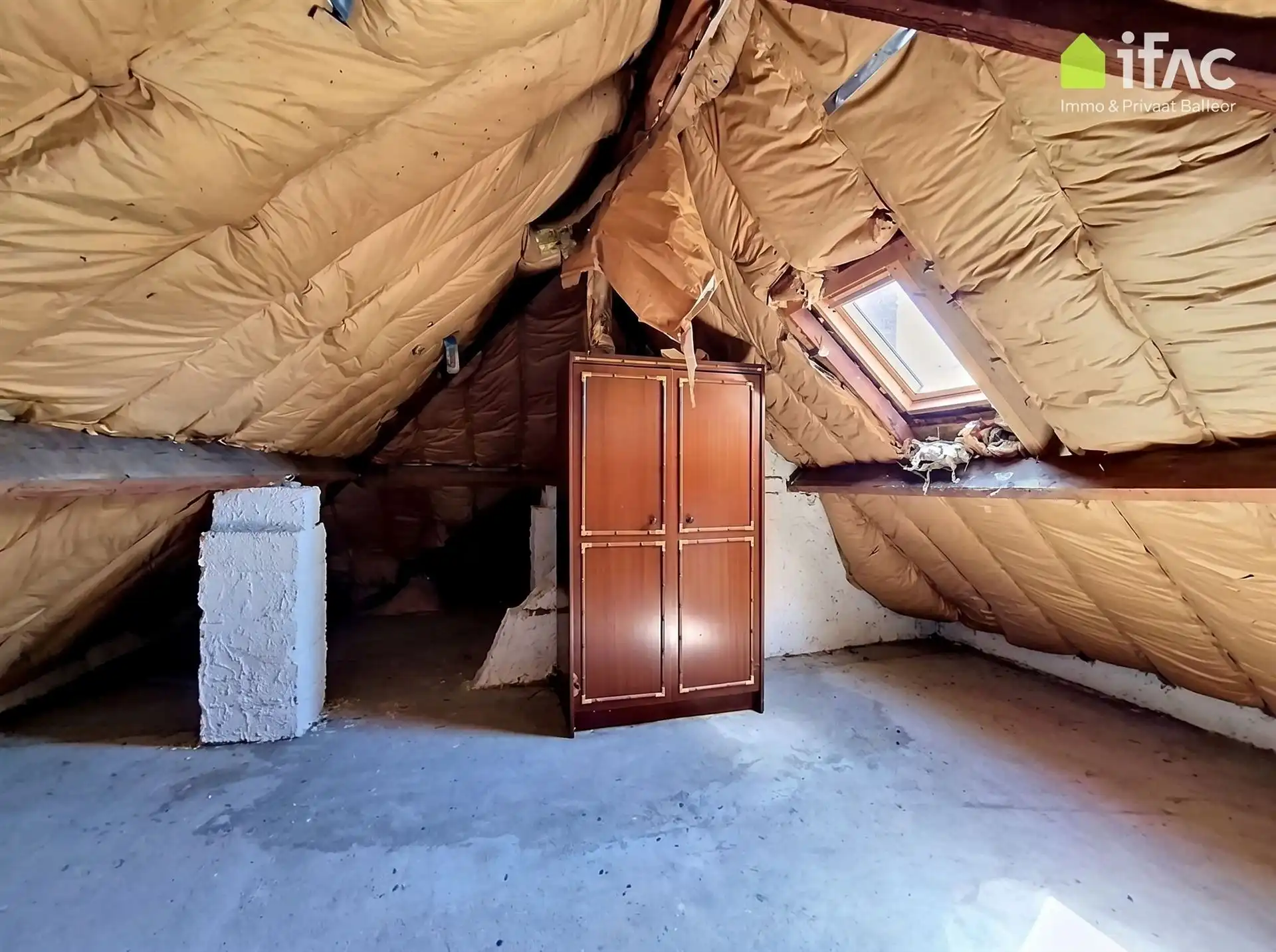 Prachtige te renoveren villa met ZW-gerichte tuin  foto 23