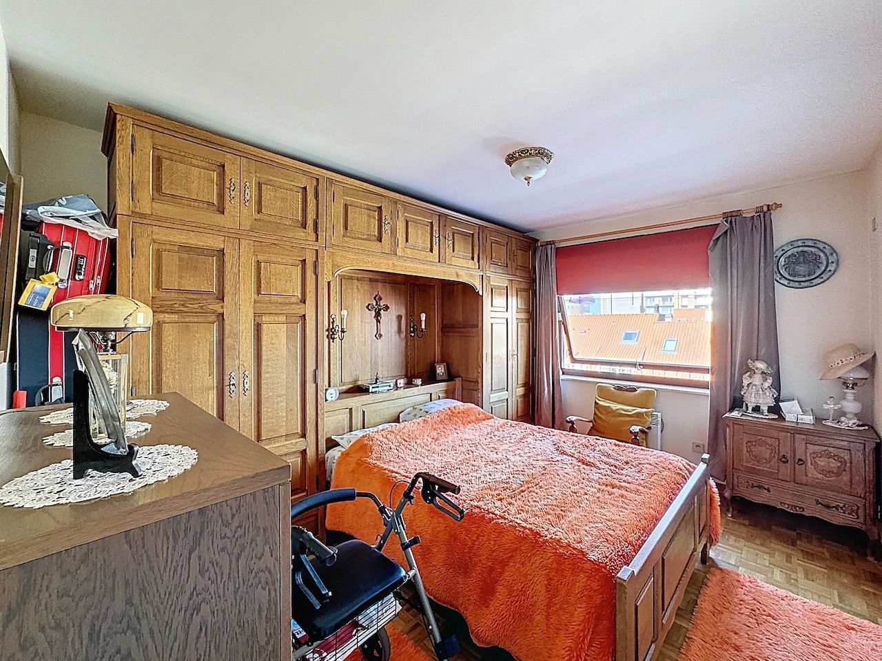Lichtrijk appartement met twee slaapkamers gelegen op de Graaf d'Ursellaan foto 16