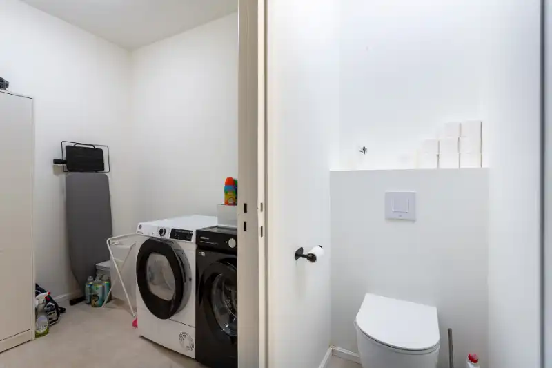 Ruime gerenoveerde woning in hartje Essen foto 22