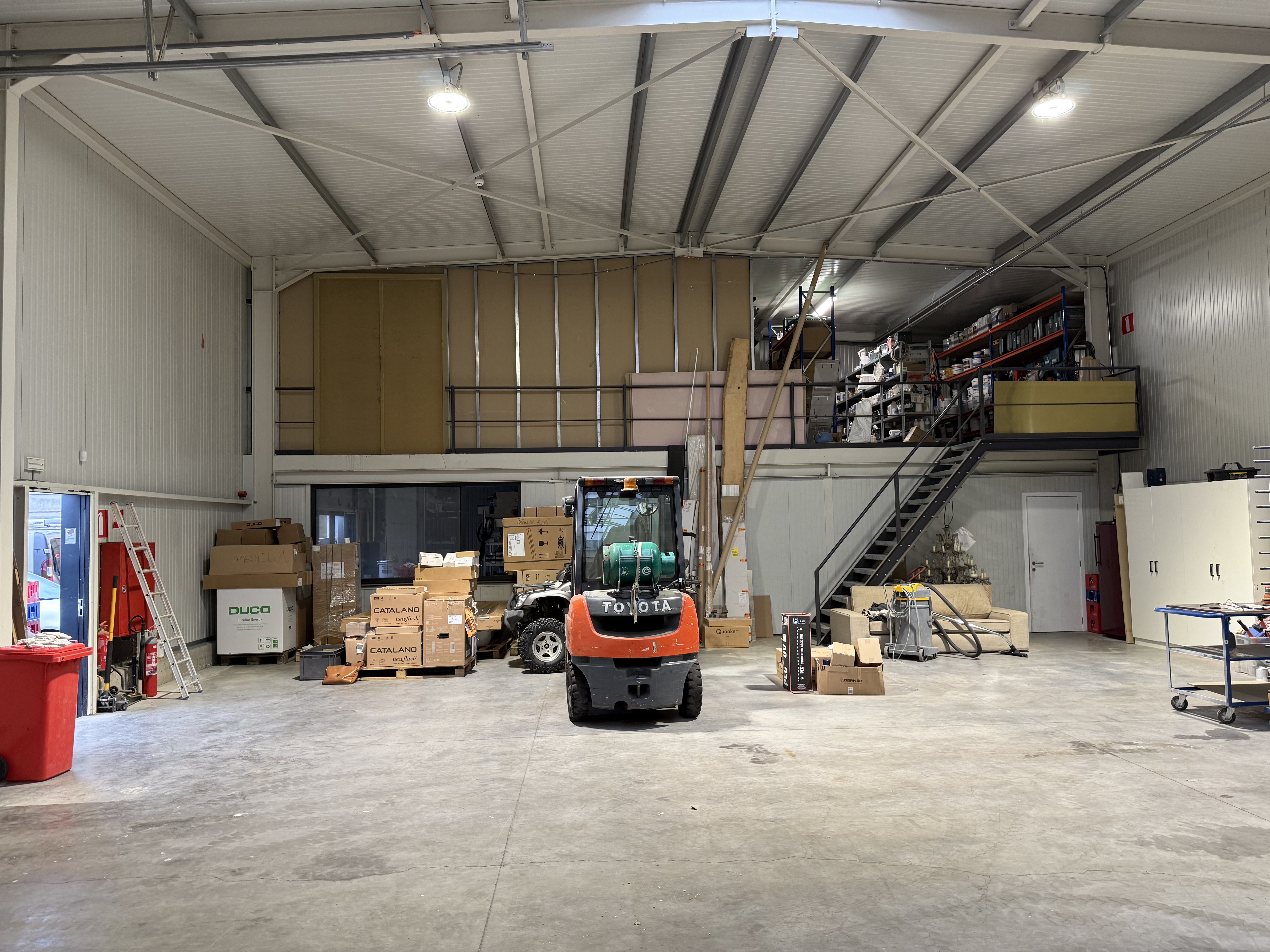 Magazijnen, garageboxen en kantoren te koop in binnengebied Ekeren foto 5
