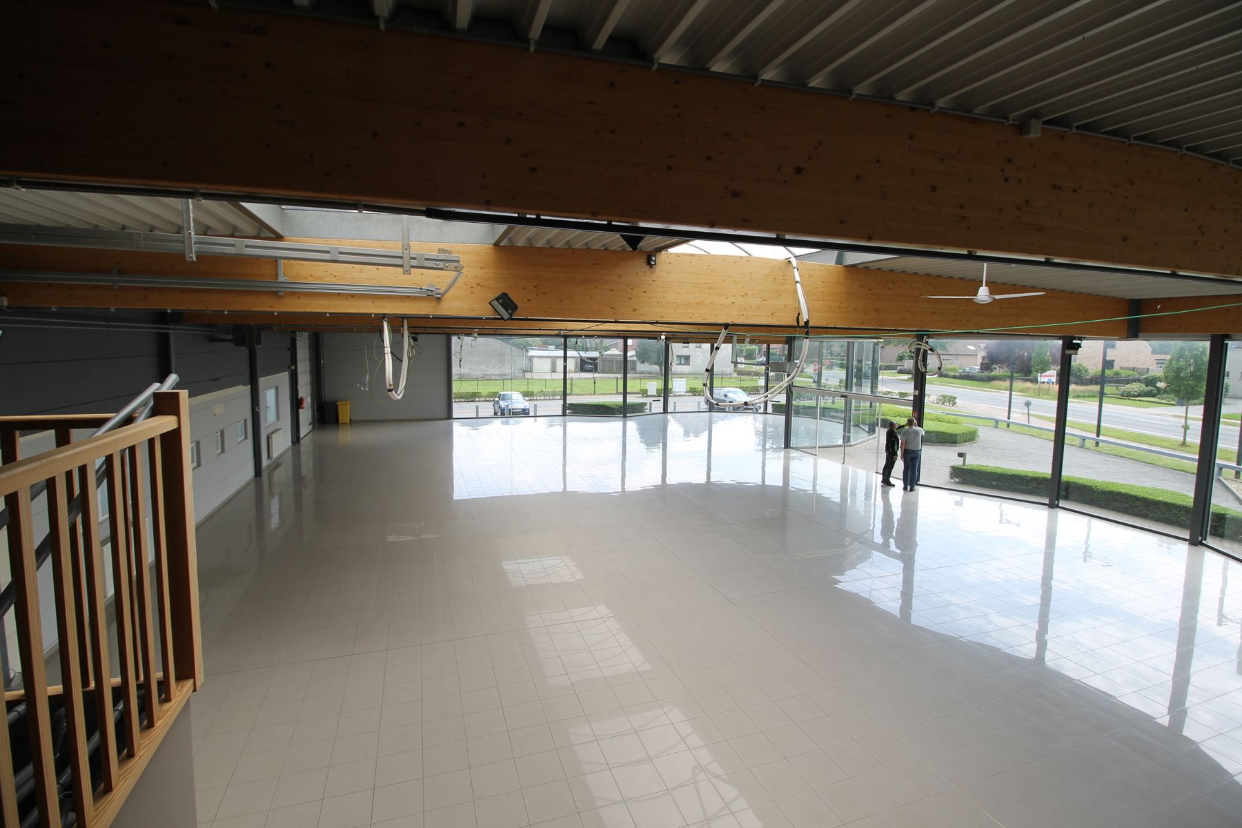 Showroom/kantoorruimte/winkelruimte van ca 642 m² met parking gelegen langs verbindingsweg Merksplas/Turnhout foto 10