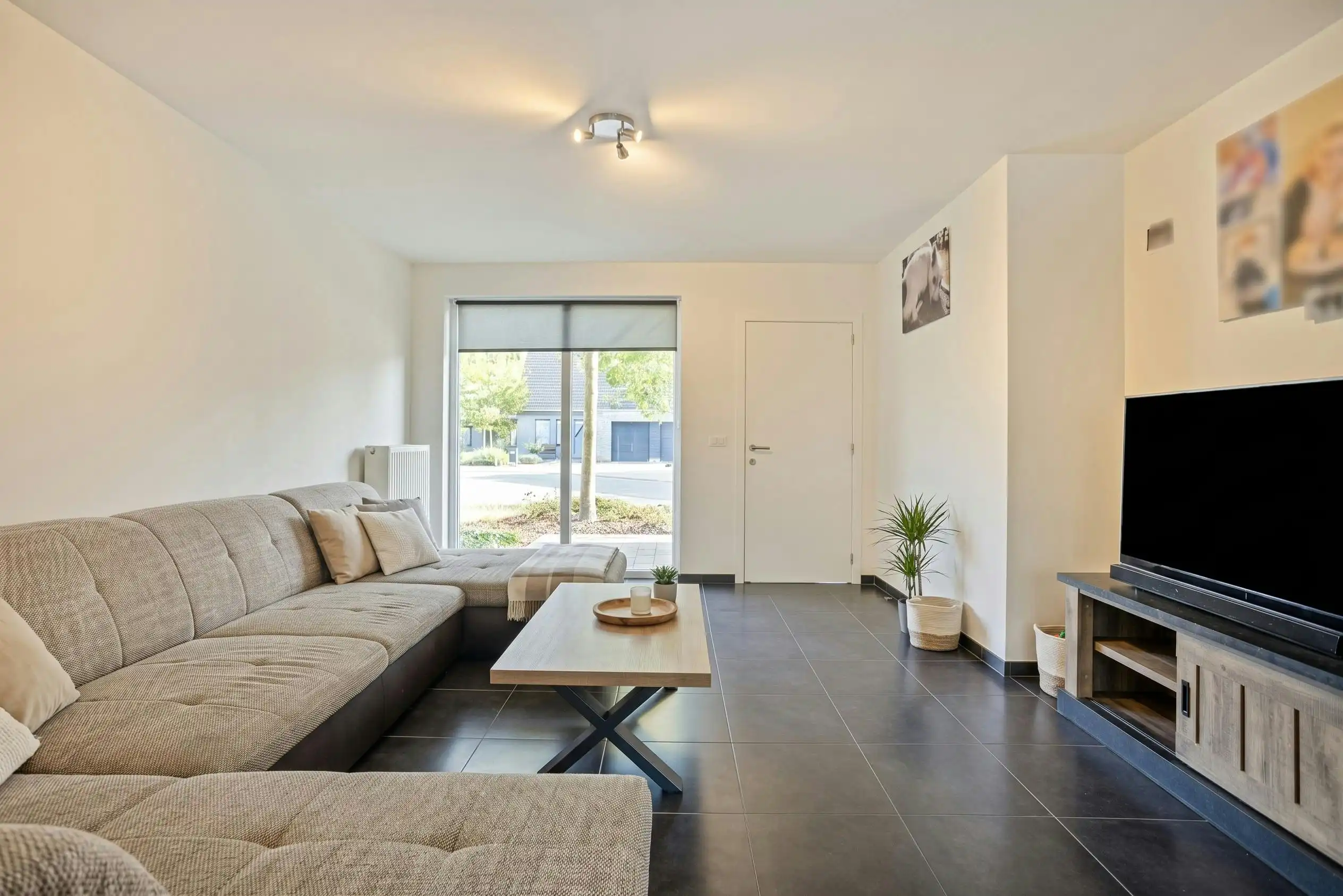 Instapklare woning met tuin en garage in Roeselare te koop foto 3