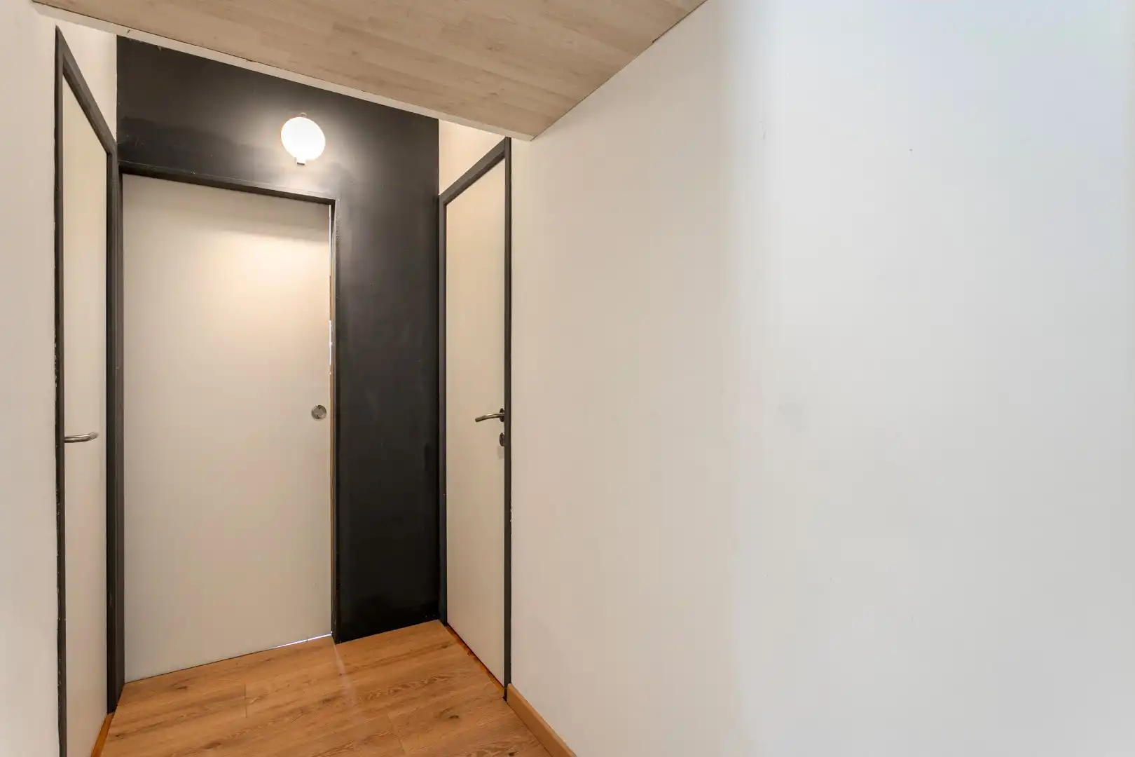 Charmante instapklare bungalow met 3 slaapkamers en garage, gelegen in een rustige en groene woonomgeving foto 14