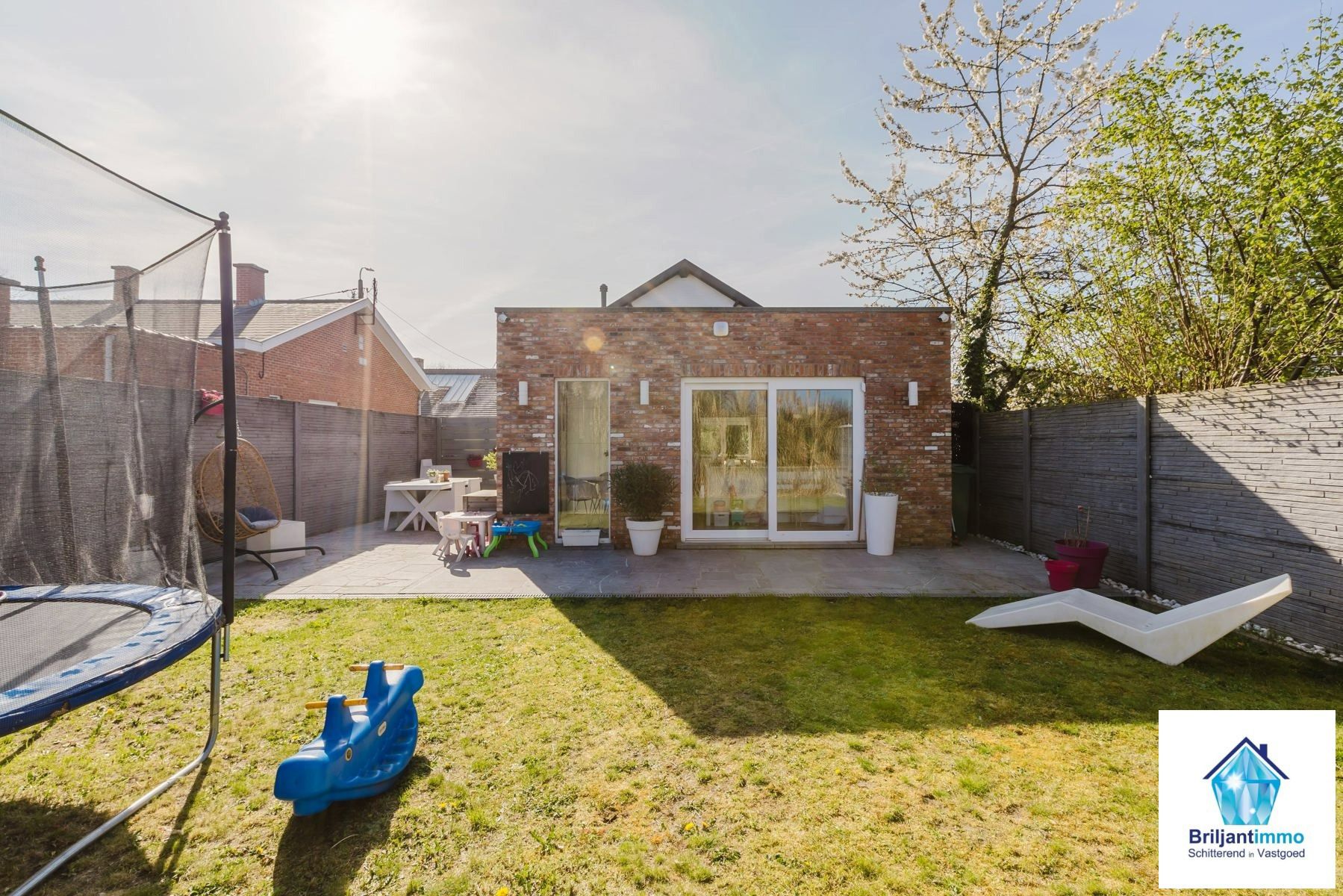 Instapklare open bebouwing met zonnige tuin te Elewijt foto {{pictureIndex}}
