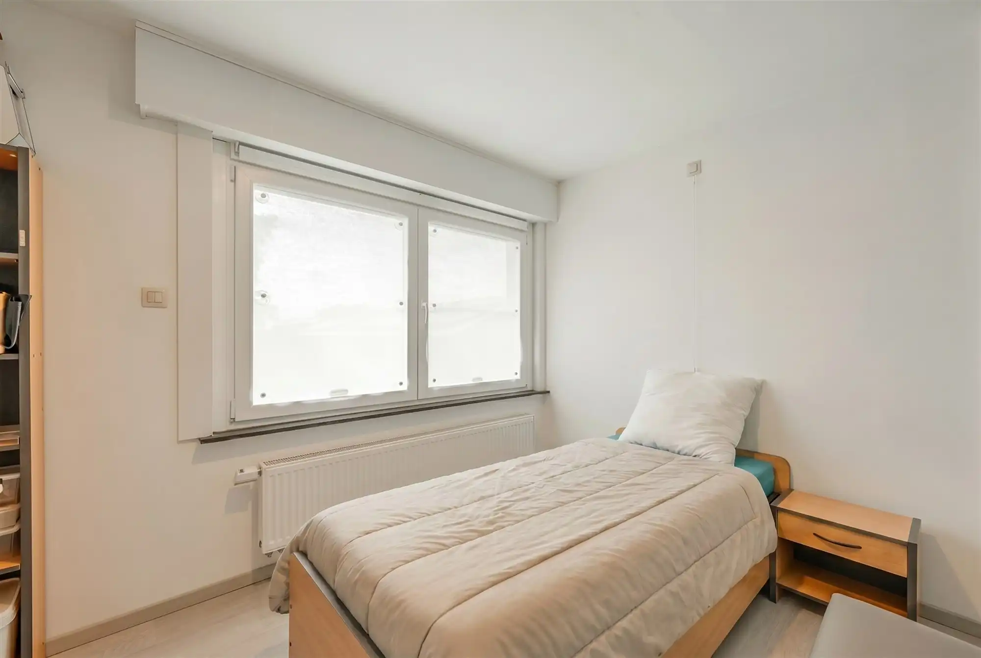 Halfopen woning met 4 slaapkamers, garage en zongerichte tuin foto 13