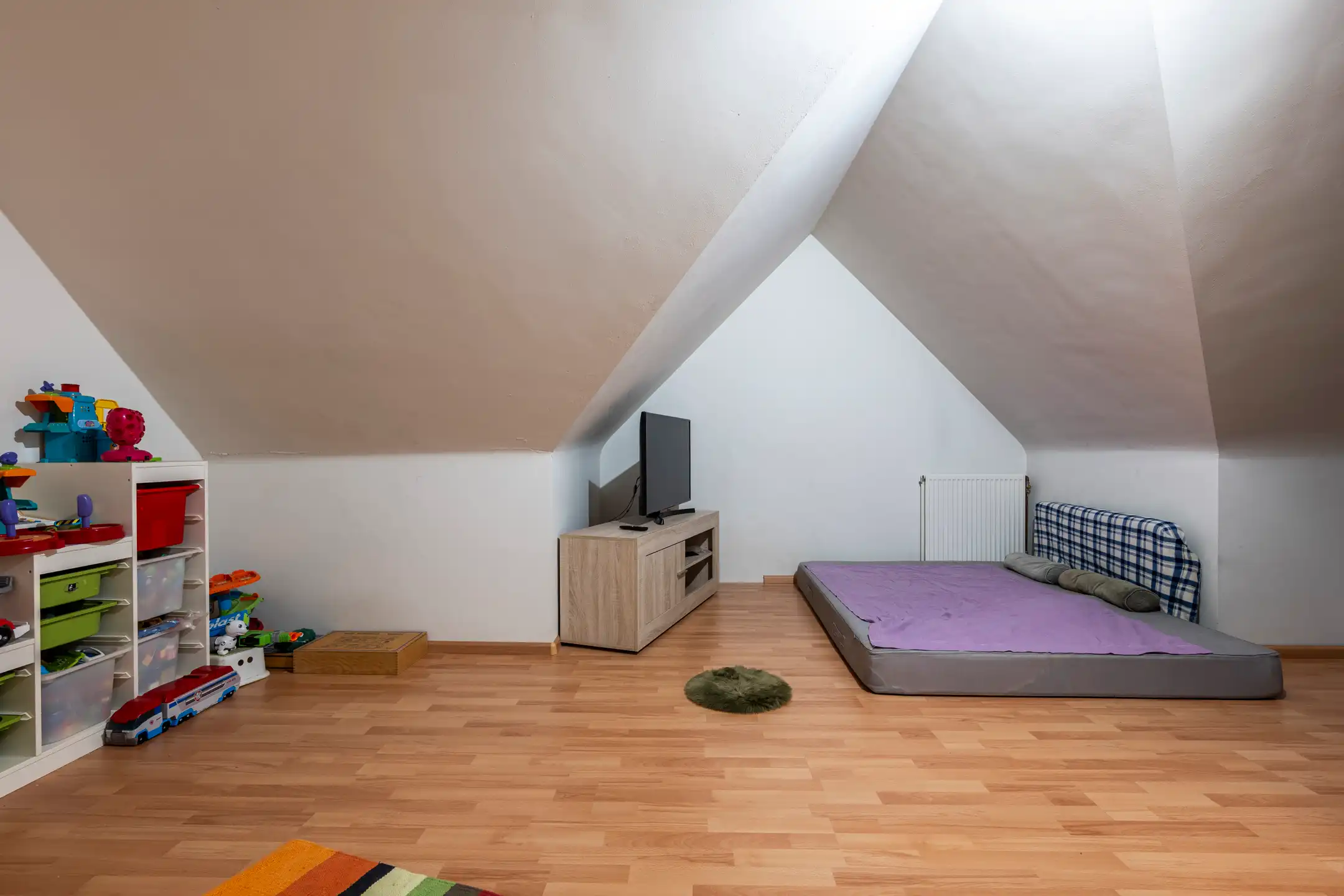 Ruime woning met o.a. 5 slpk, 2 badk, garage ,centrum Poppel foto 15