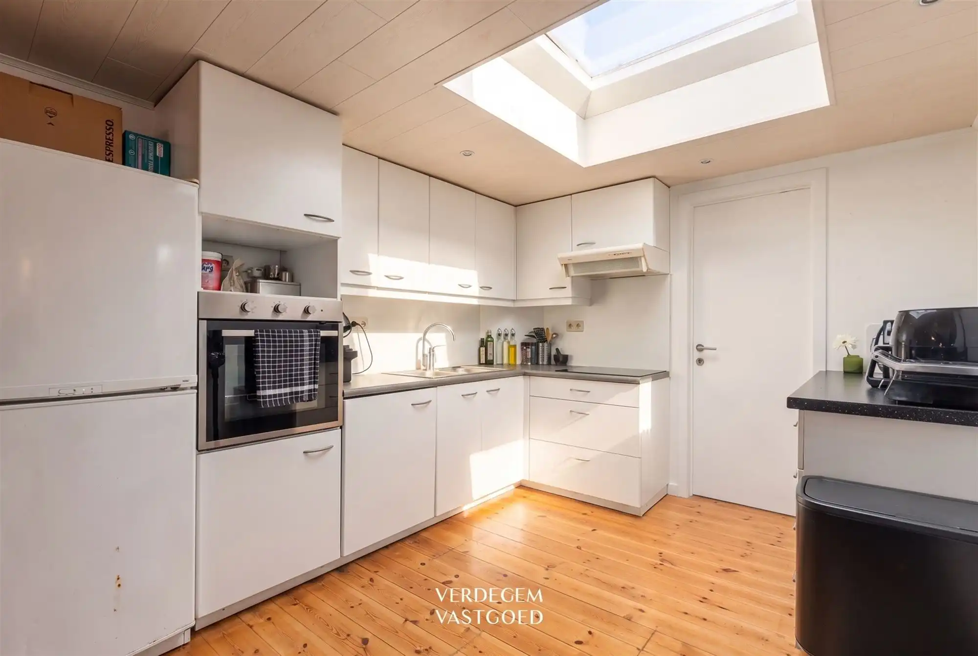 Instapklare rijwoning met 3 slaapkamers en zonnig terras foto 6
