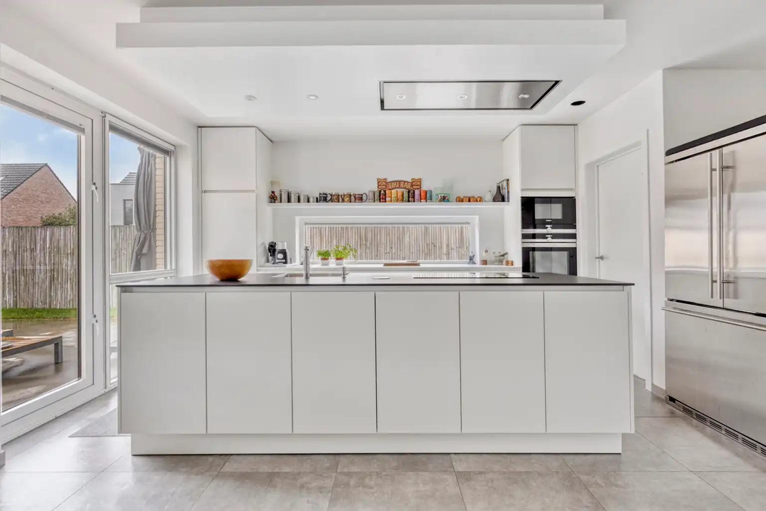 Instapklare halfopen bebouwing met 2 slaapkamers en tuin foto 9