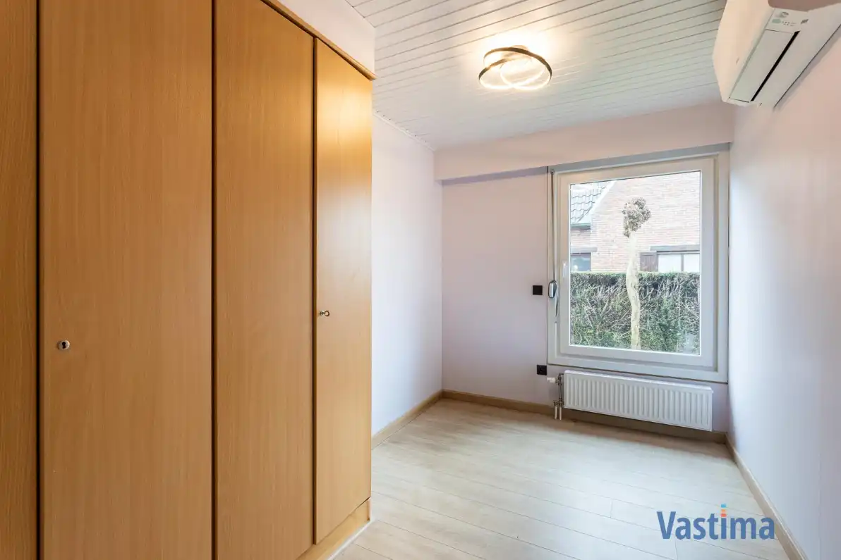 Instapklare bungalow met 3 slaapkamers en garage foto 14