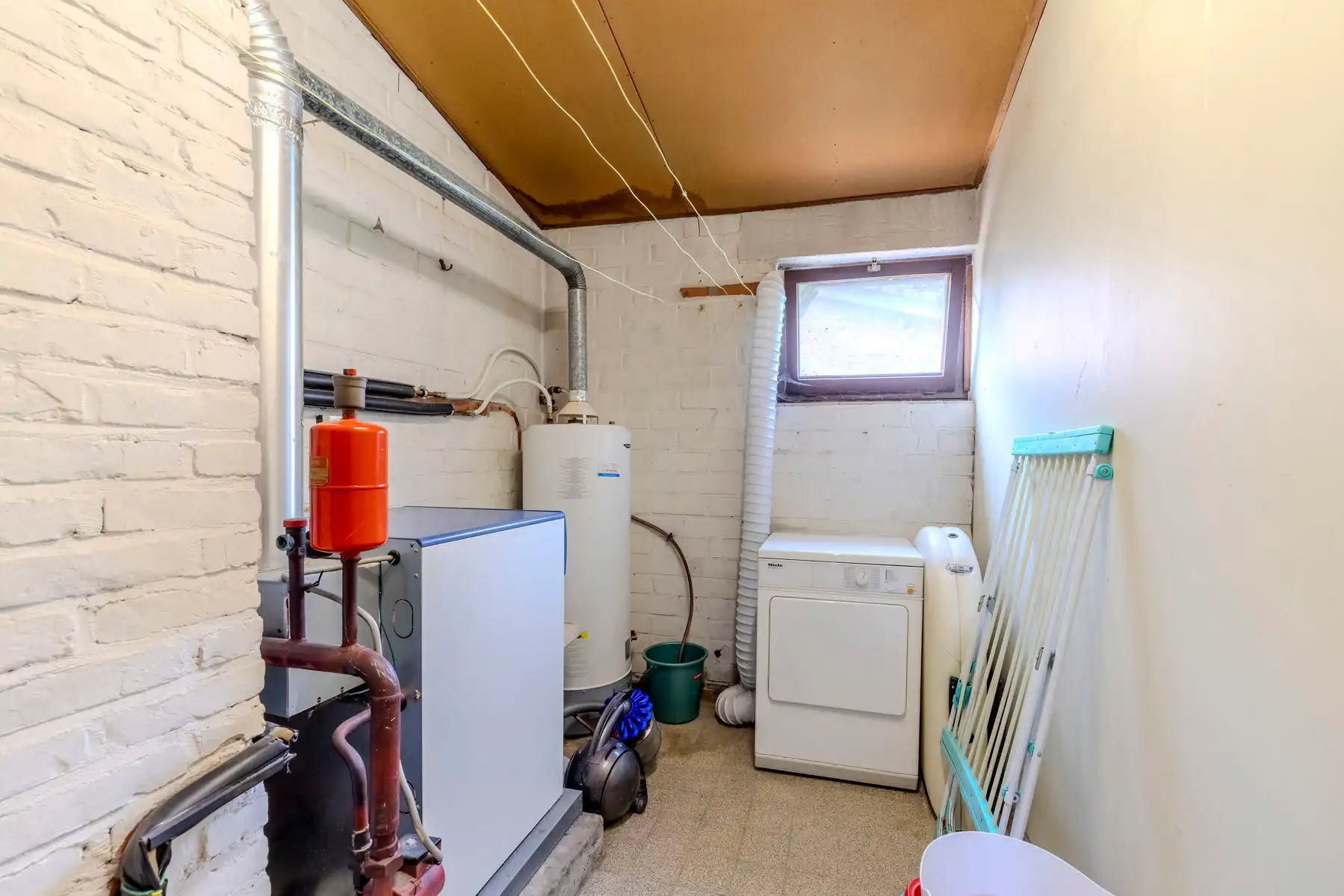 Laagbouwwoning met 2/3slpk, tuin en garage foto 17