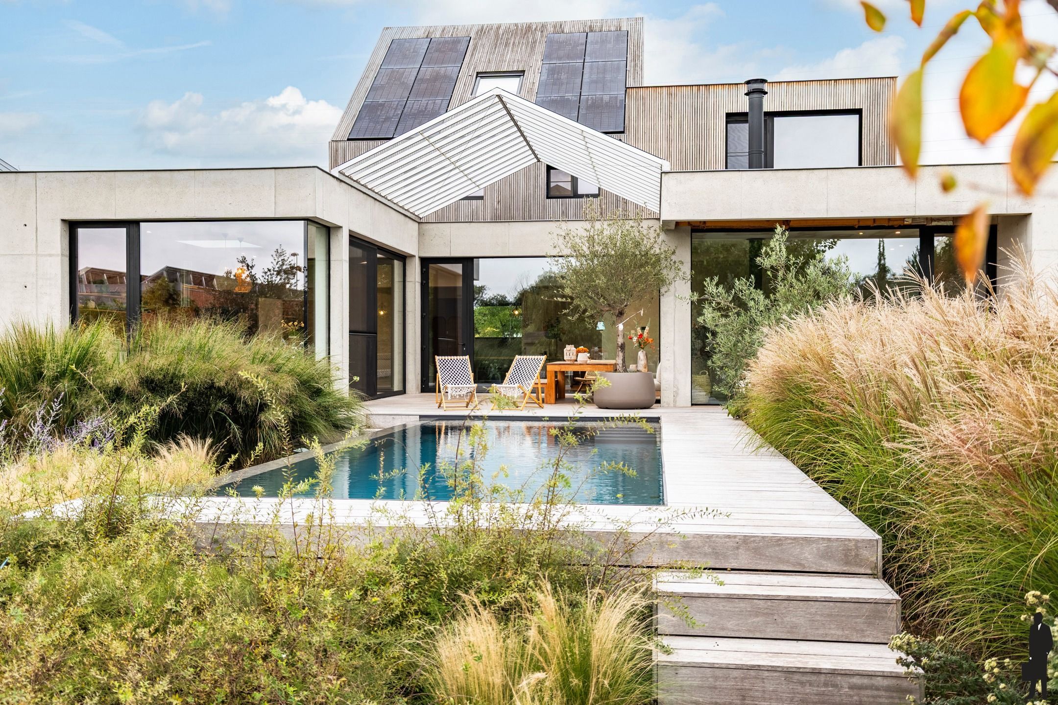 Uitzonderlijk gelegen architectenvilla op grond van 2.001m² foto 23