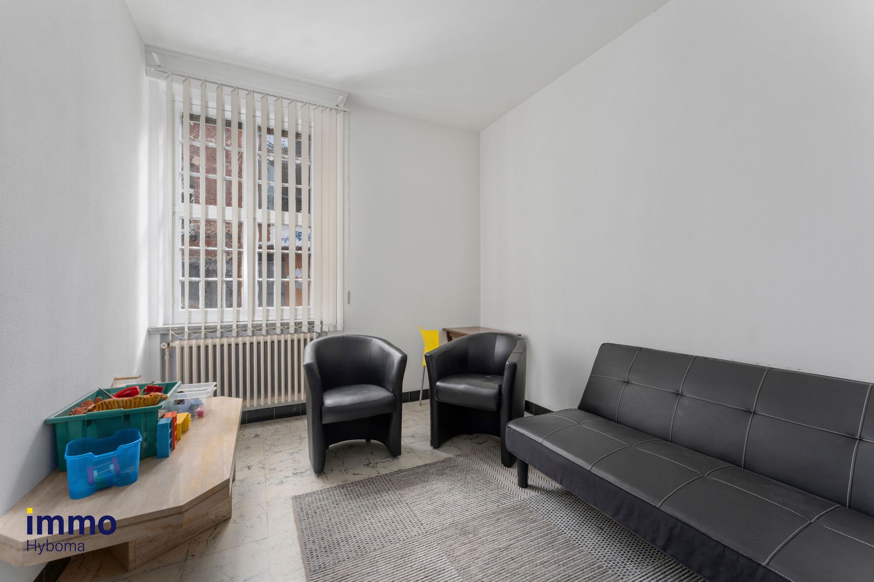 Karaktervolle woning met praktijkgedeelte in hartje Eeklo foto 9