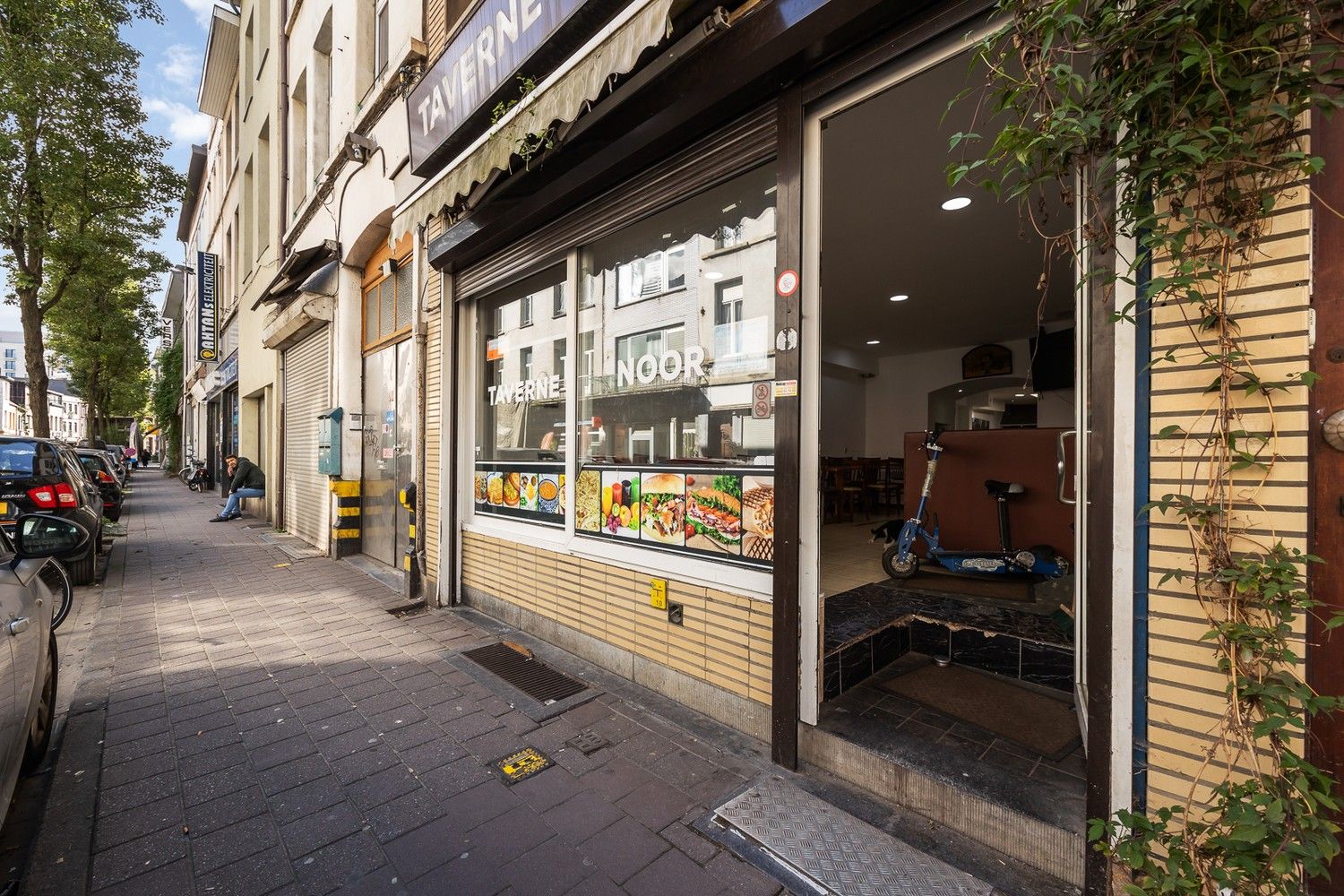 Handelspand (of appartement) met een rendement van 7.7% foto {{pictureIndex}}